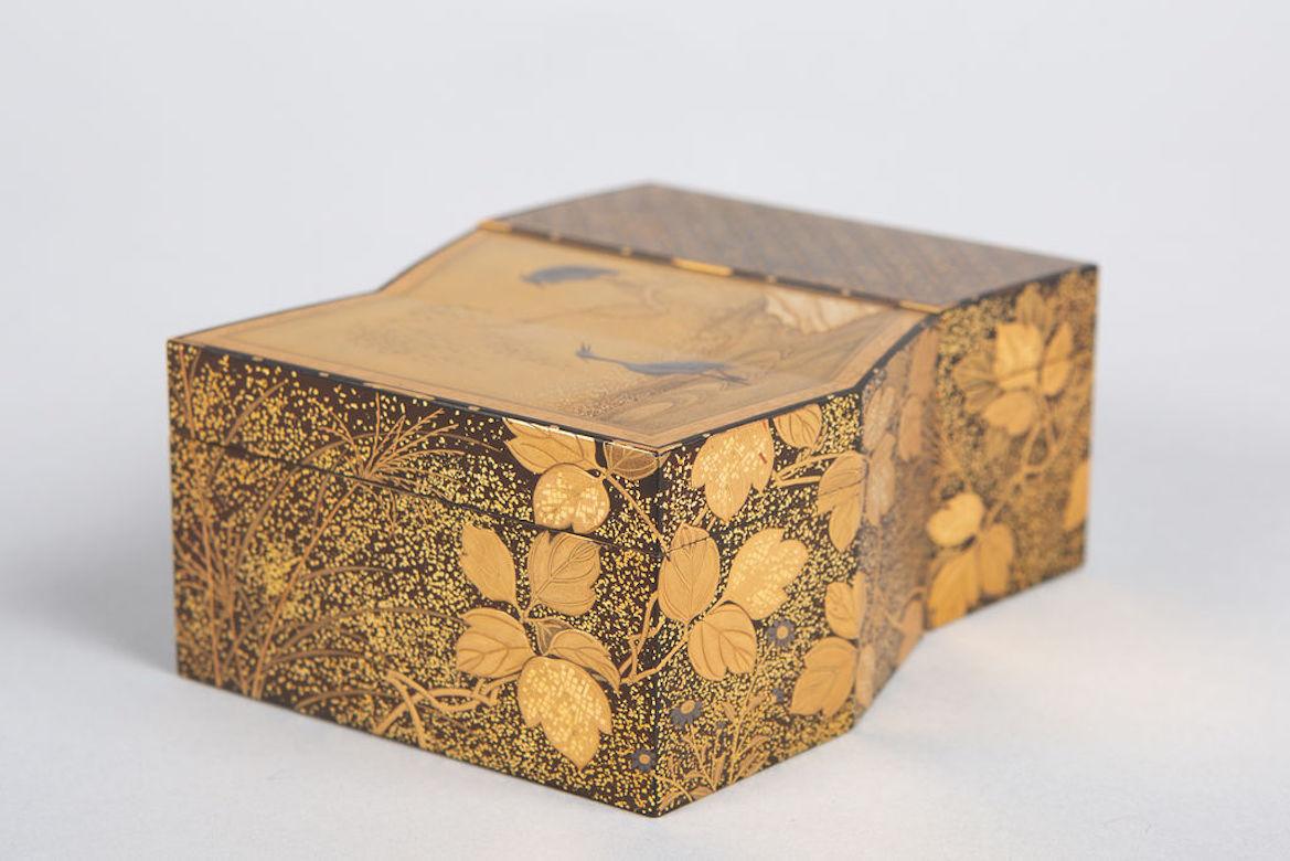 Kogo „ Räucherkasten“ aus lackiertem Lack (Meiji-Periode) im Angebot