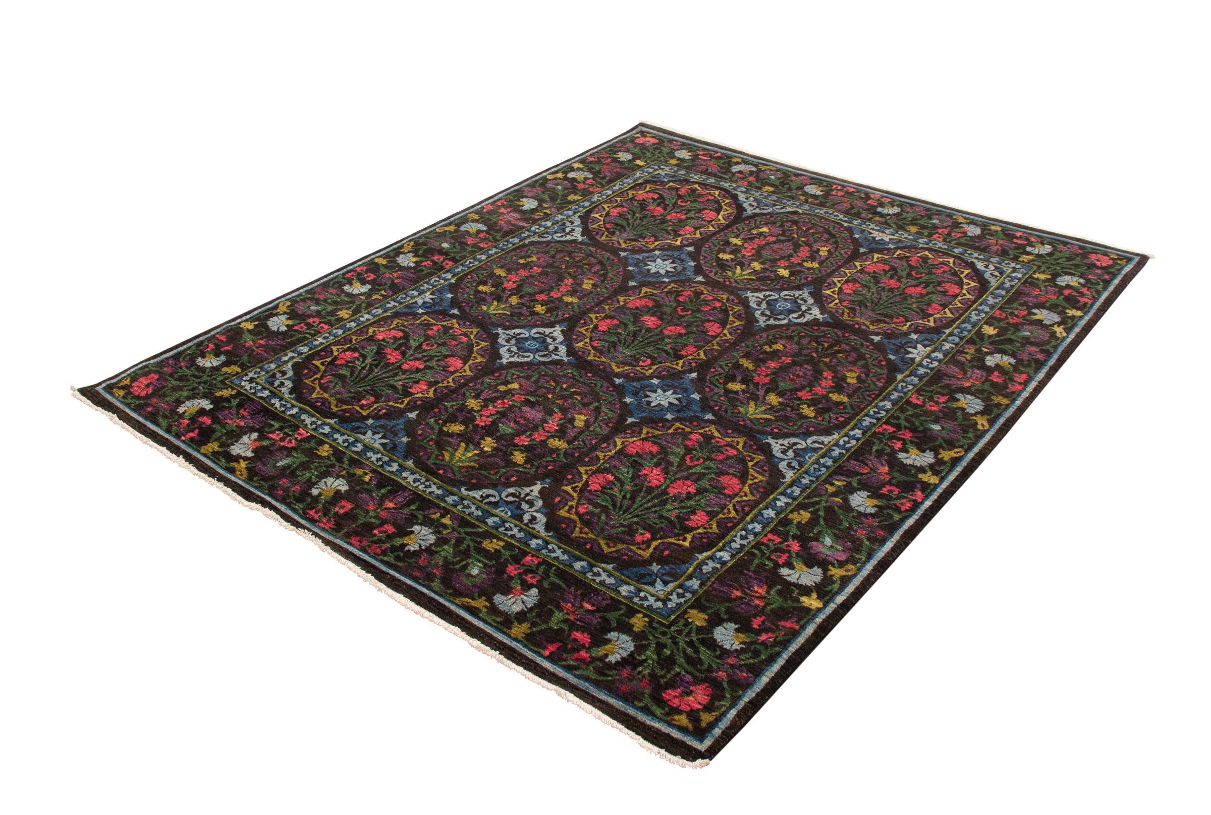 Persian Transitional Hand-knotted Lahore Carpet with Floral Design, 8' x 10' For Sale