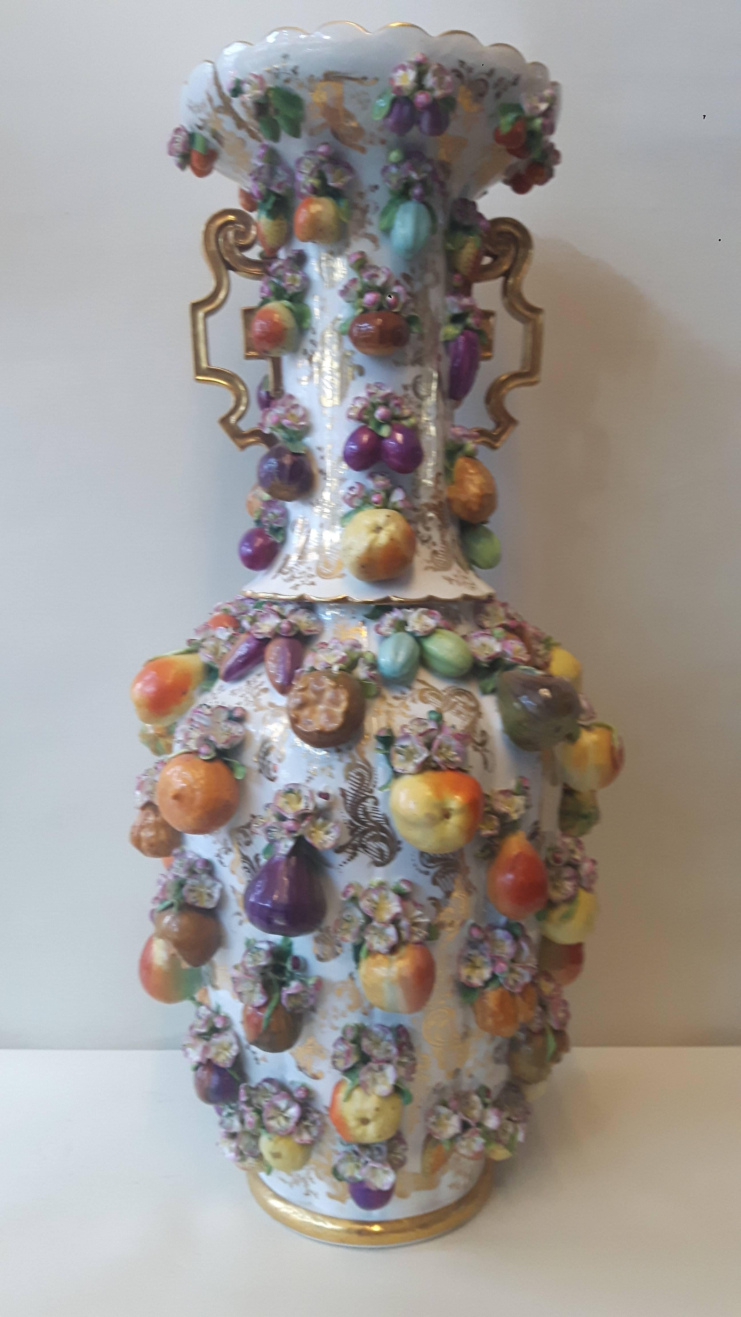 German Fine Large 19th Century Fruit Encrusted Schneehallen Vase For Sale