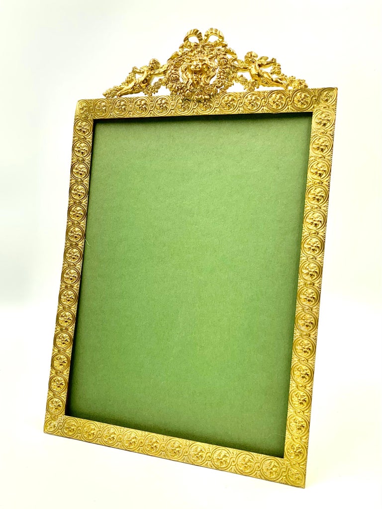 Fine Large Antique 19th Century French Gilt Bronze Love Trophies Picture Frame For Sale 2