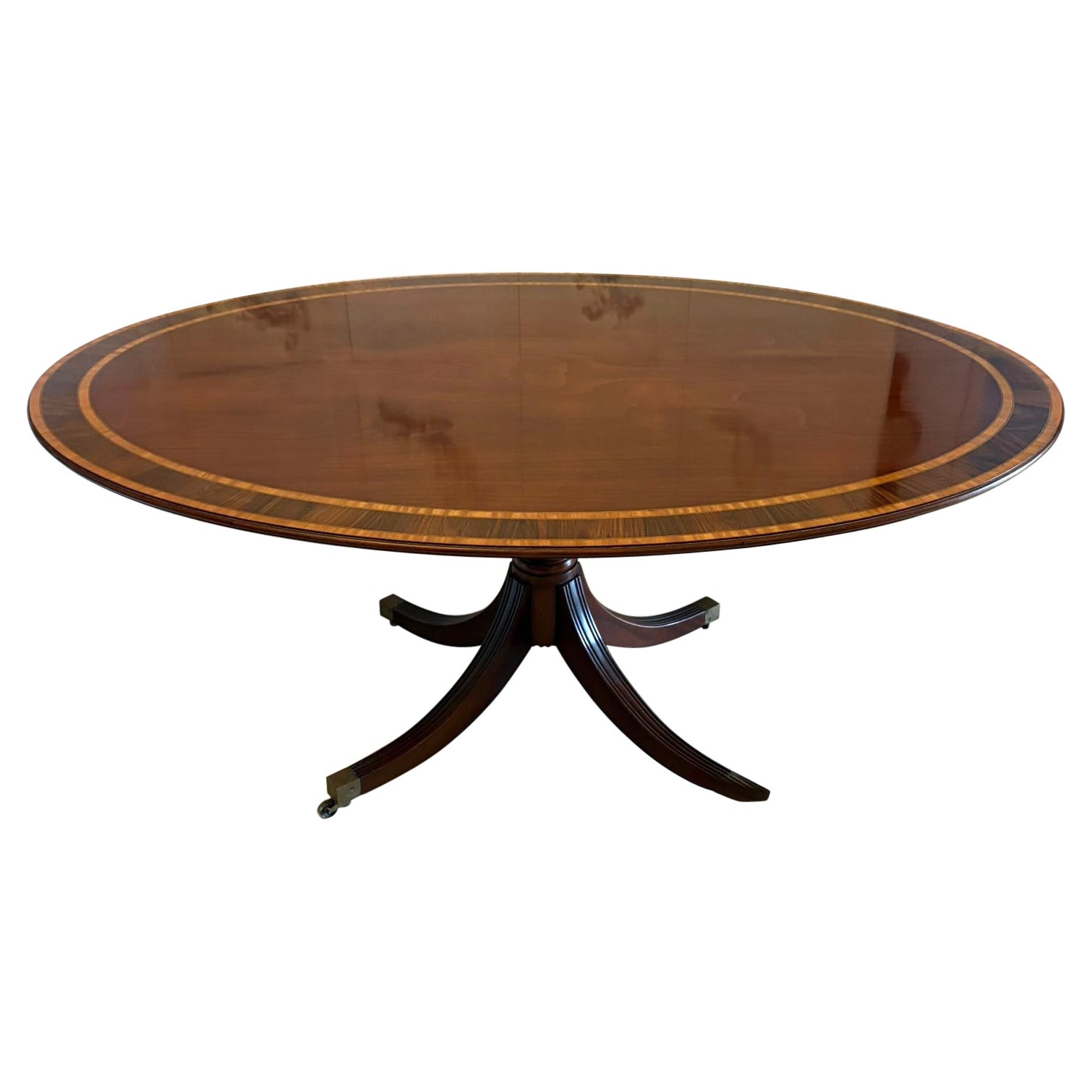 Fine Large Antique Edwardian Oval Mahogany 8 Seater Dining Table in vendita