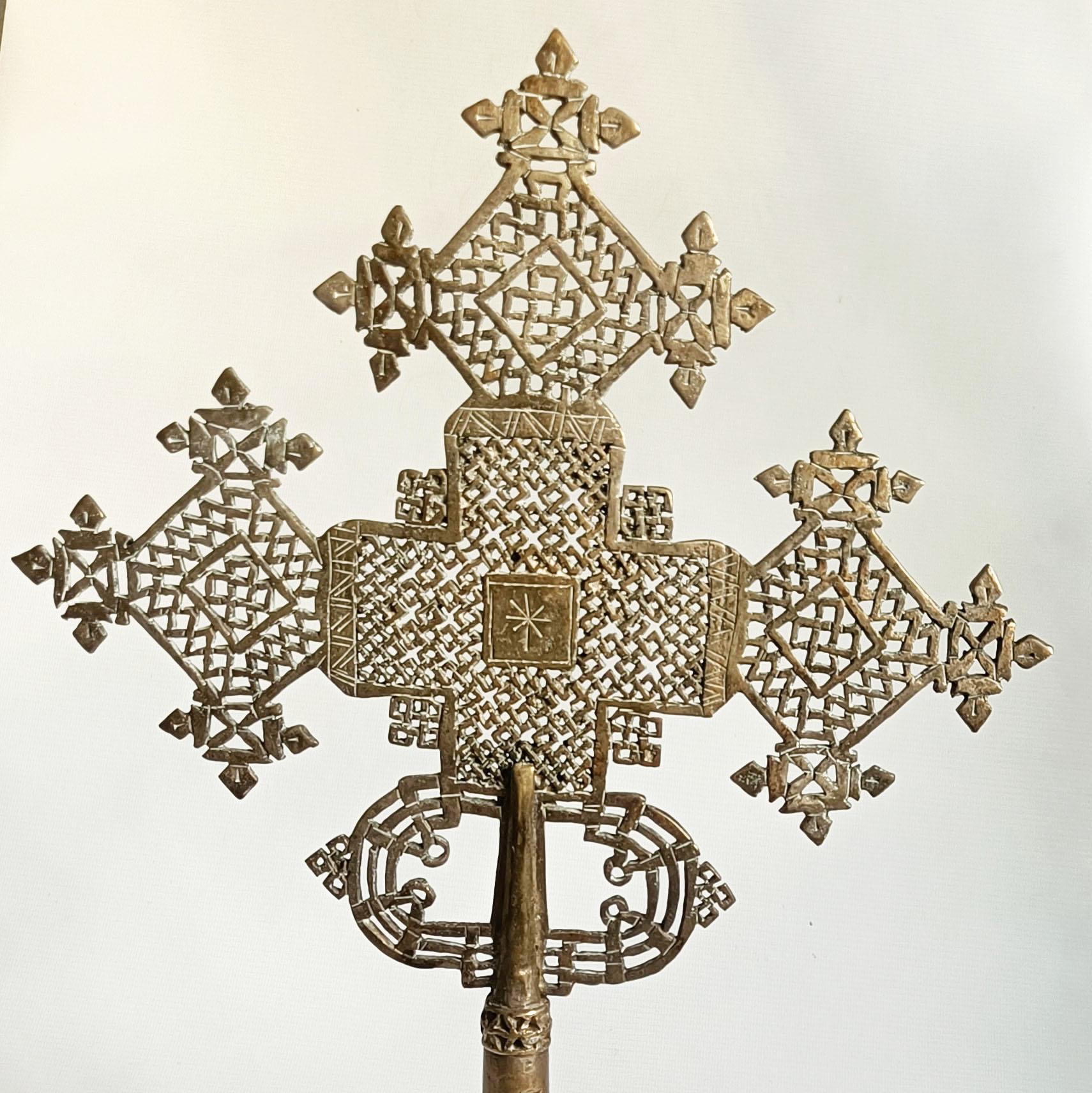 Hand-Crafted Fine large Antique Ethiopian Coptic Cross Christian Folk Art African For Sale