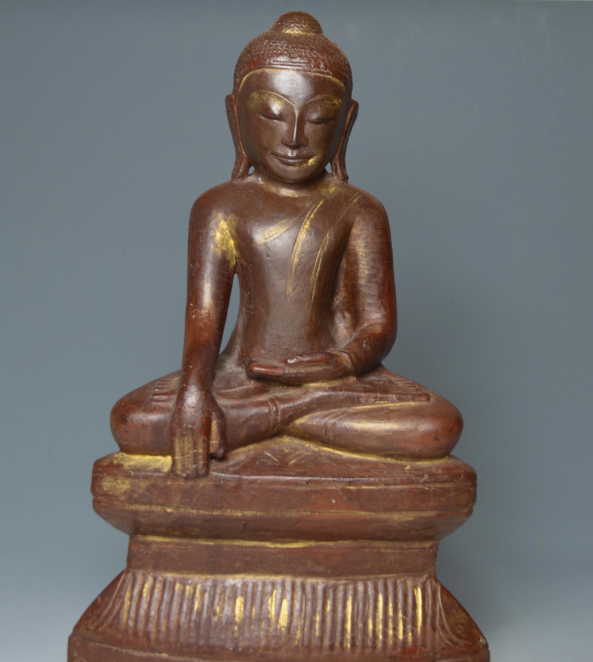 Hardwood Fine Large Burmese Shan Wood Buddha 18th Century 中国古董 Asian Art Antiques For Sale