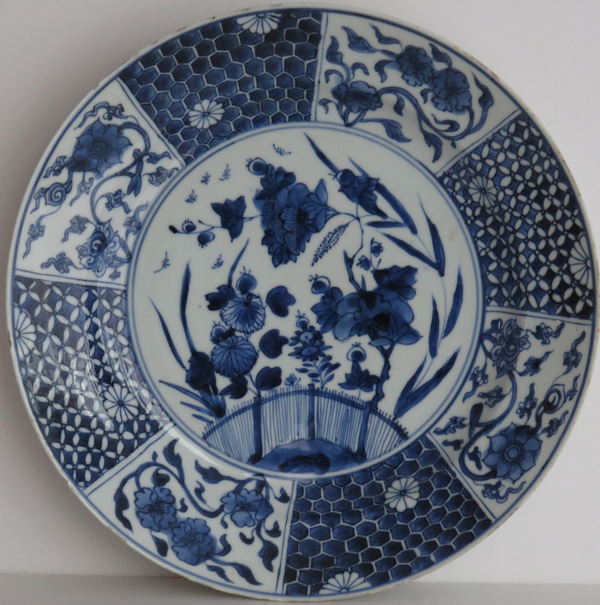 Qing Large Kangxi marked Chinese Plate or Charger Porcelain Blue & White, circa 1710