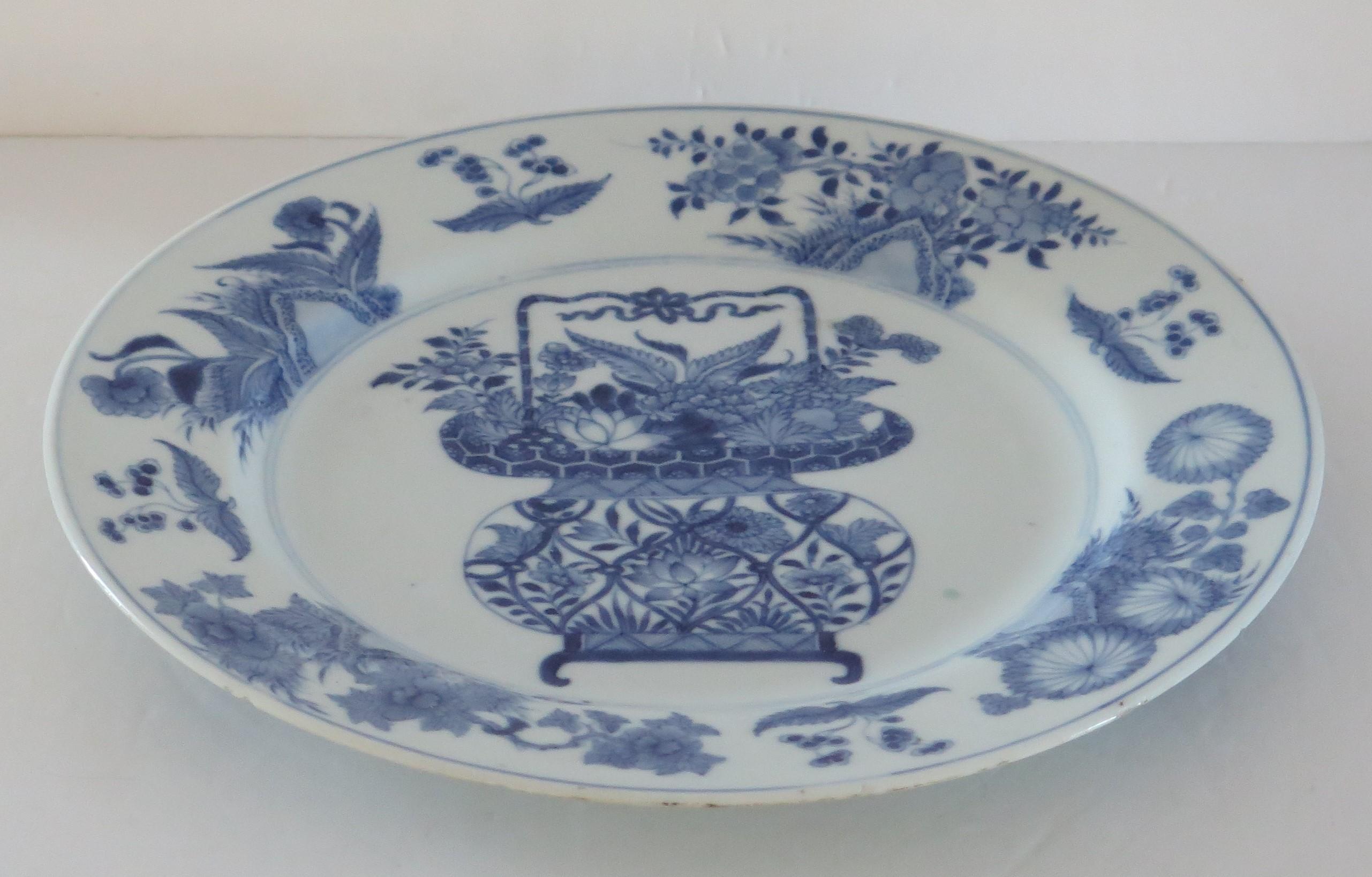 Kangxi marked Chinese Large Plate Porcelain Blue & White, Circa 1700 6