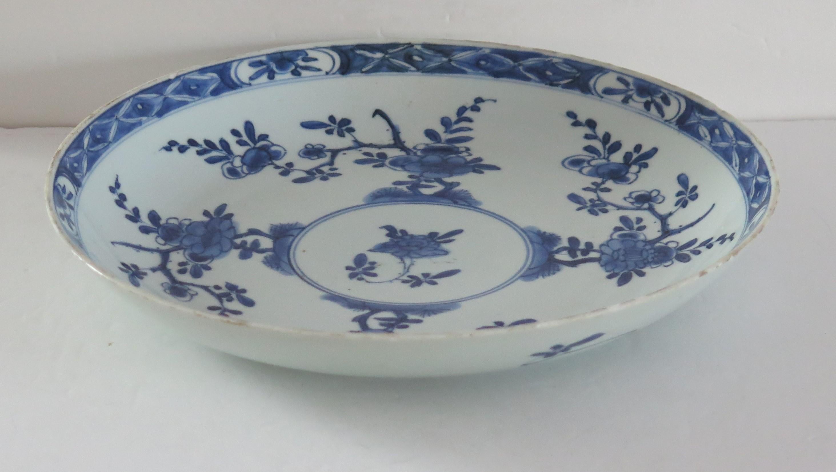 Kangxi marked Chinese Plate Porcelain Blue & White, Circa 1710 4