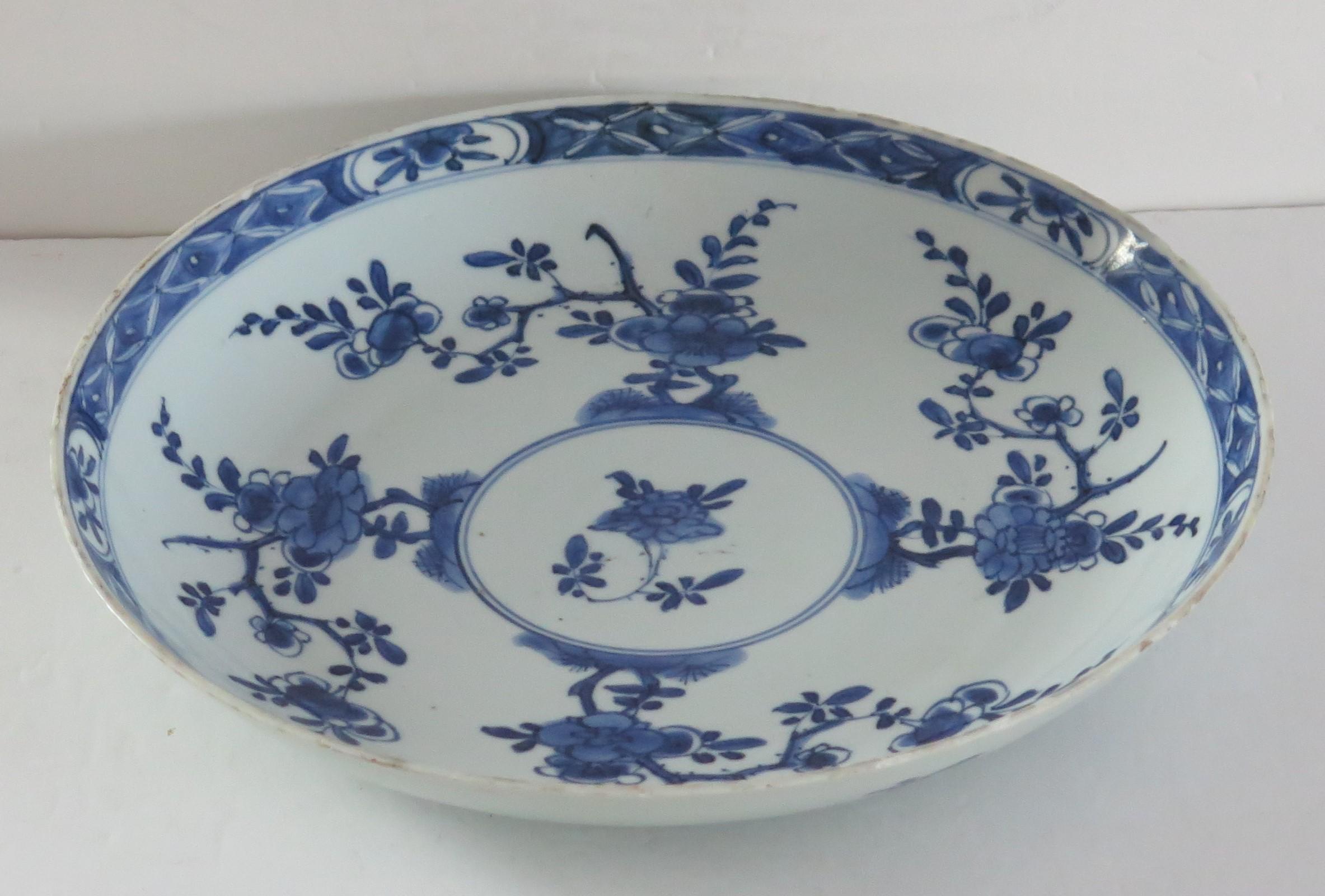 Kangxi marked Chinese Plate Porcelain Blue & White, Circa 1710 5