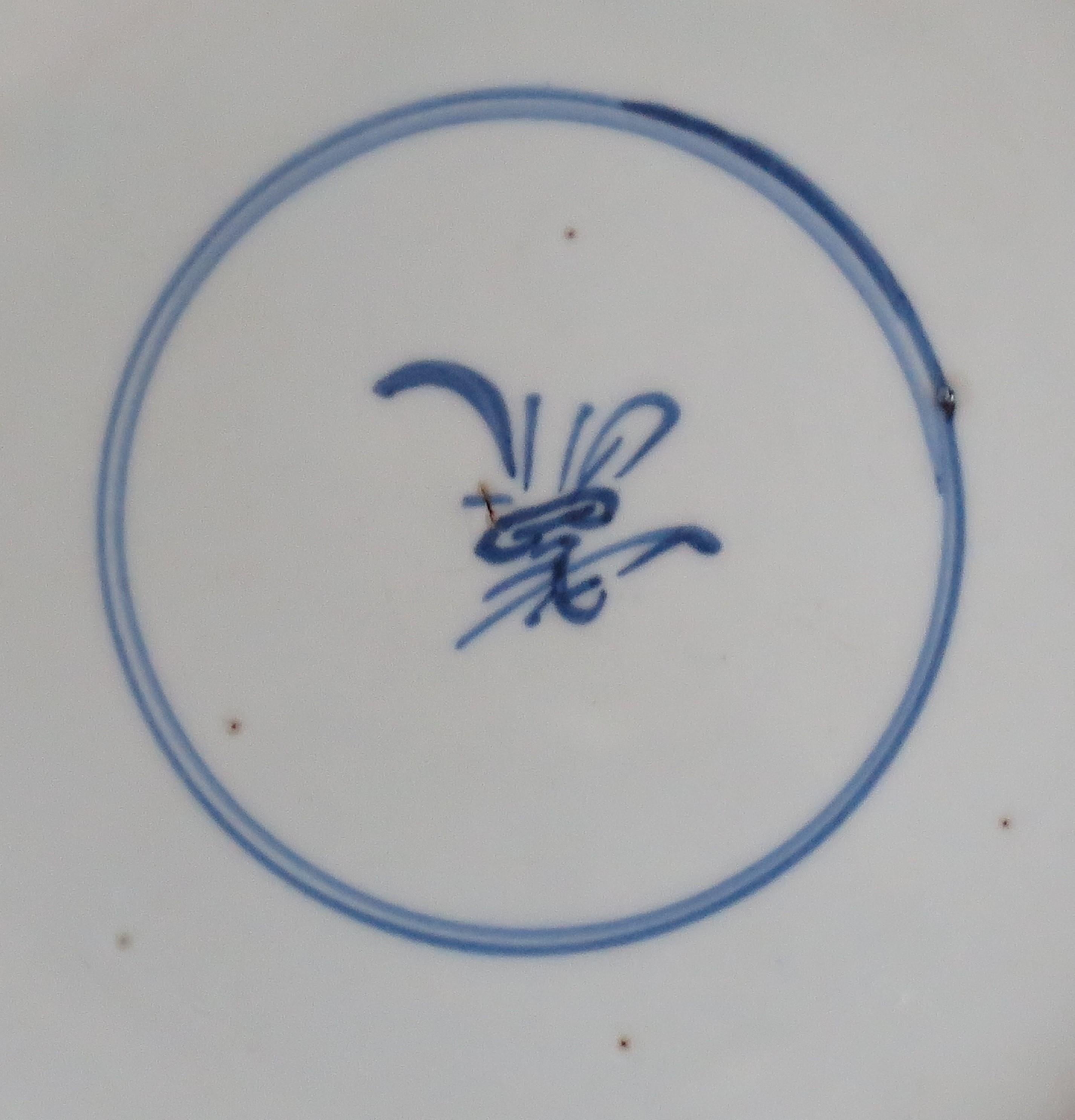 Kangxi marked Chinese Plate Porcelain Blue & White, Circa 1710 8