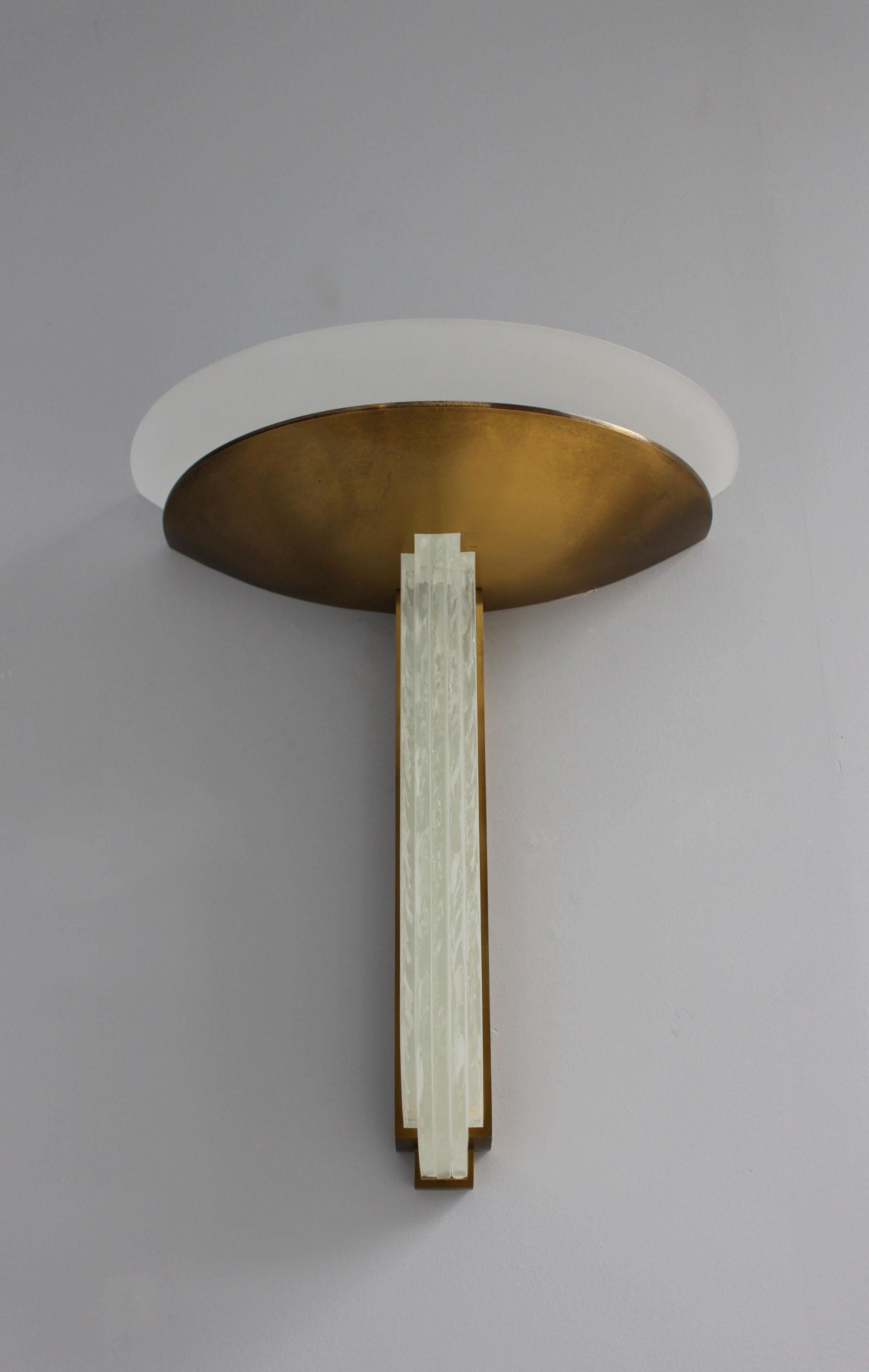 Fine Large French Art Deco Bronze and Glass Wall Light by Perzel For Sale 2