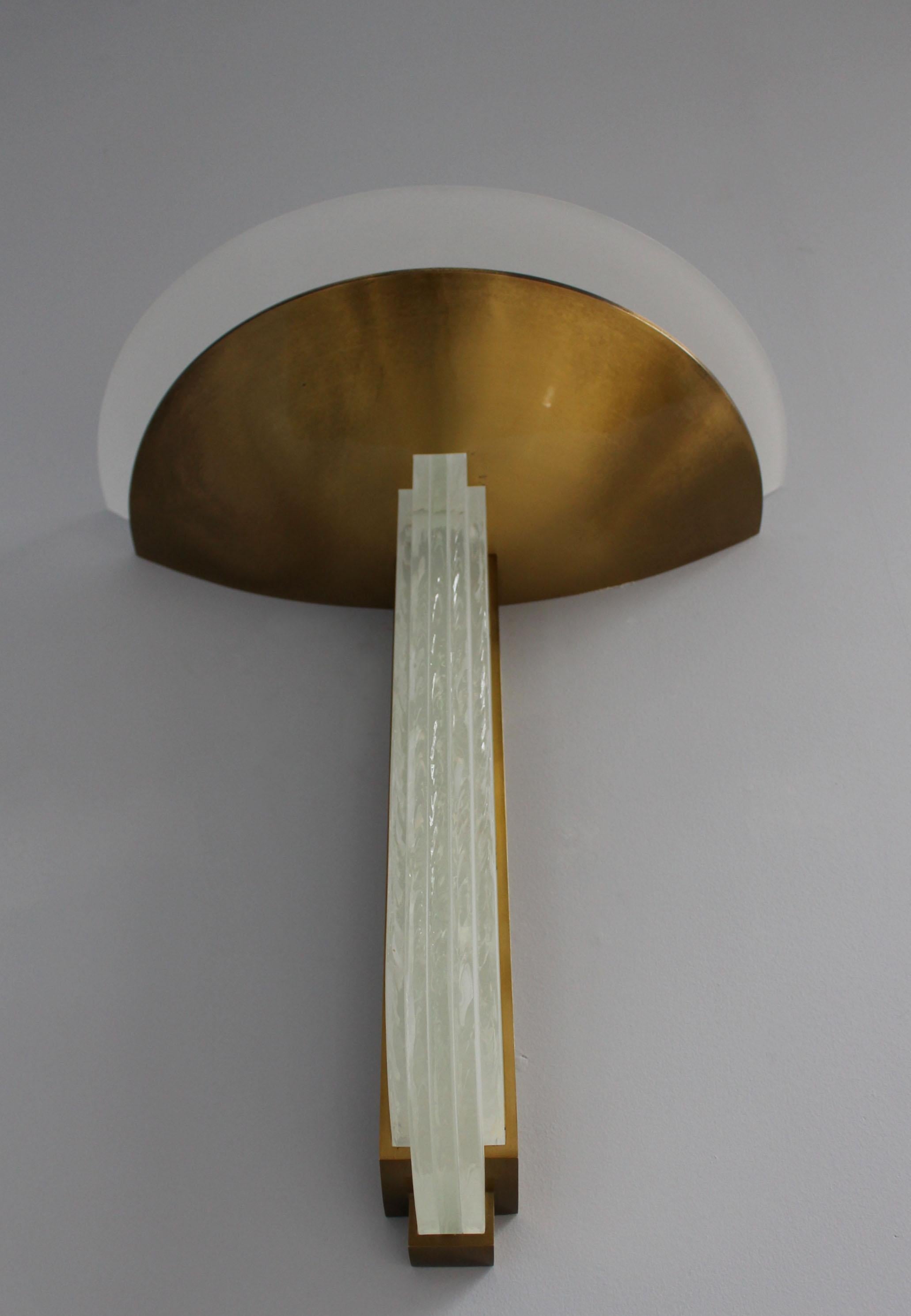 Fine Large French Art Deco Bronze and Glass Wall Light by Perzel For Sale 4