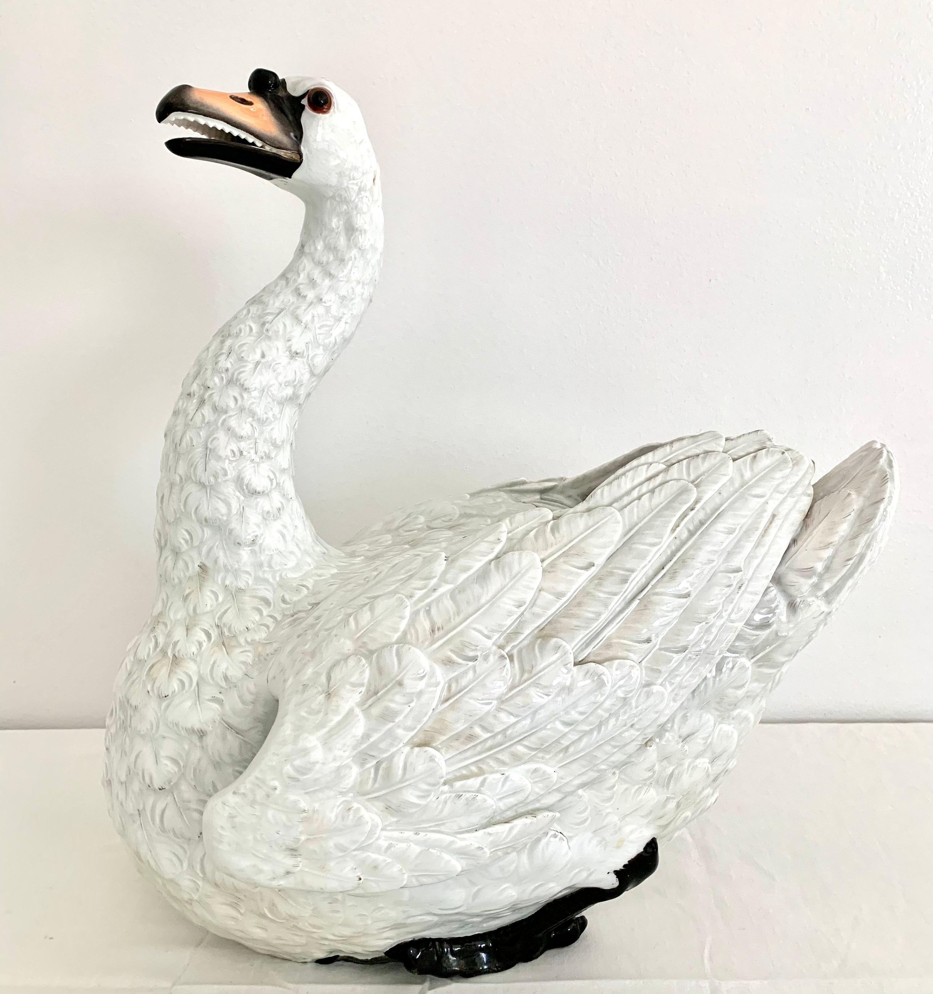 Fine Large Late 18th - Early 19th Century Meissen Porcelain Model of a Swan For Sale 6