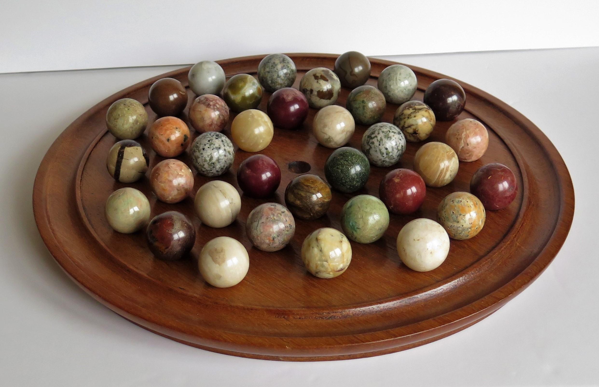 French Fine Large Table Marble Solitaire Game with 36 Agate Marbles, Late 19th Century