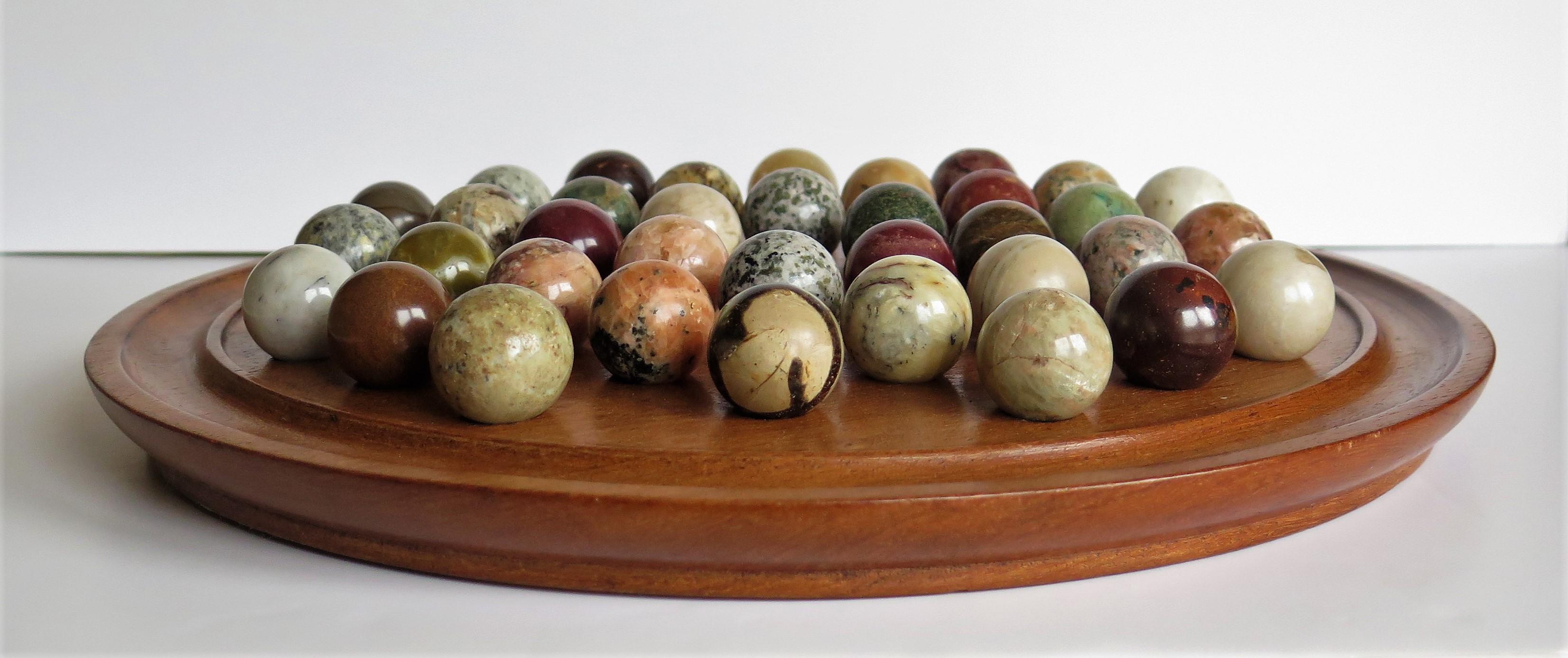 Fine Large Table Marble Solitaire Game with 36 Agate Marbles, Late 19th Century In Good Condition In Lincoln, Lincolnshire