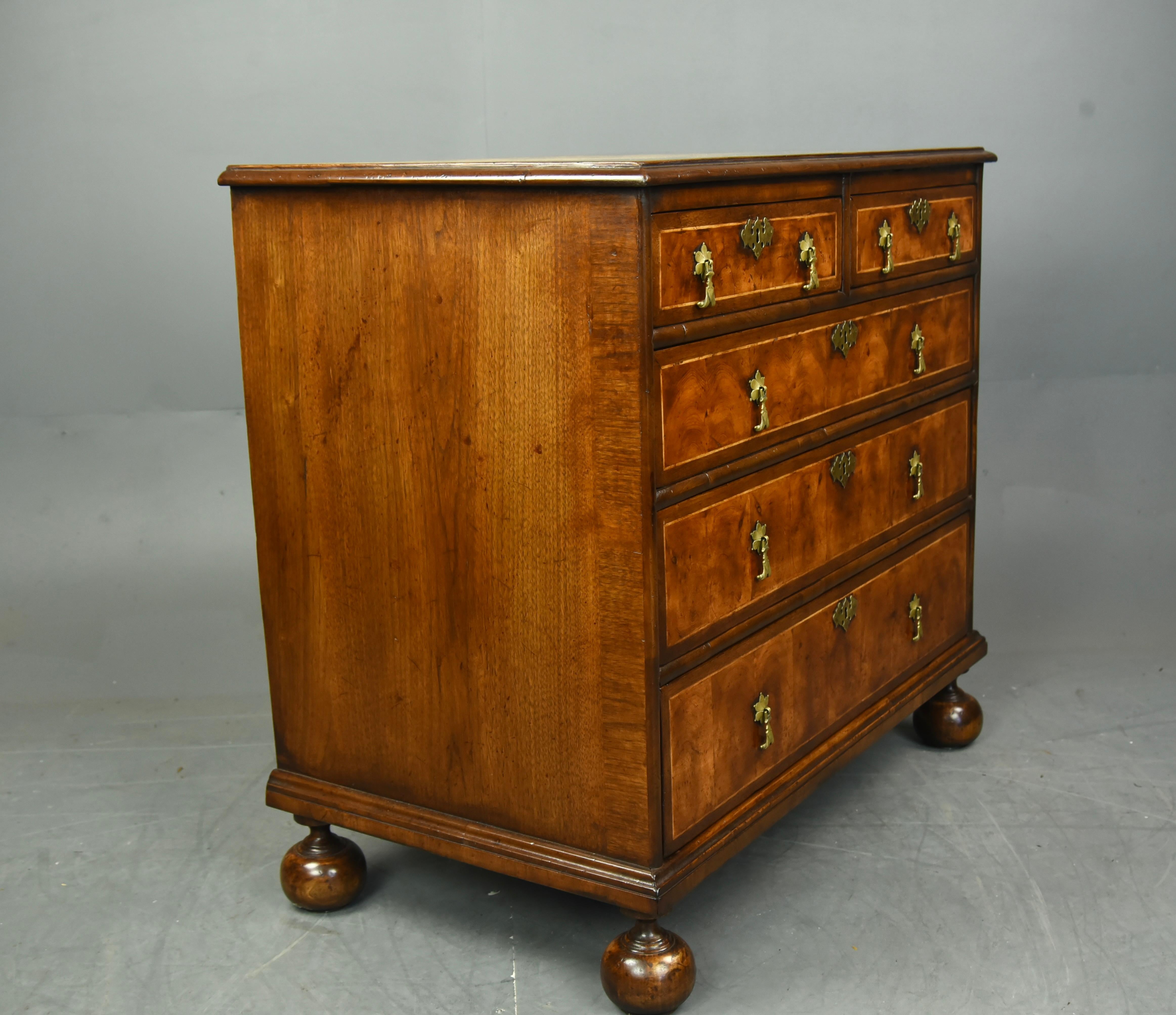 Queen Anne Fine Late 18th Century English Oyster Chest of Drawers Commode