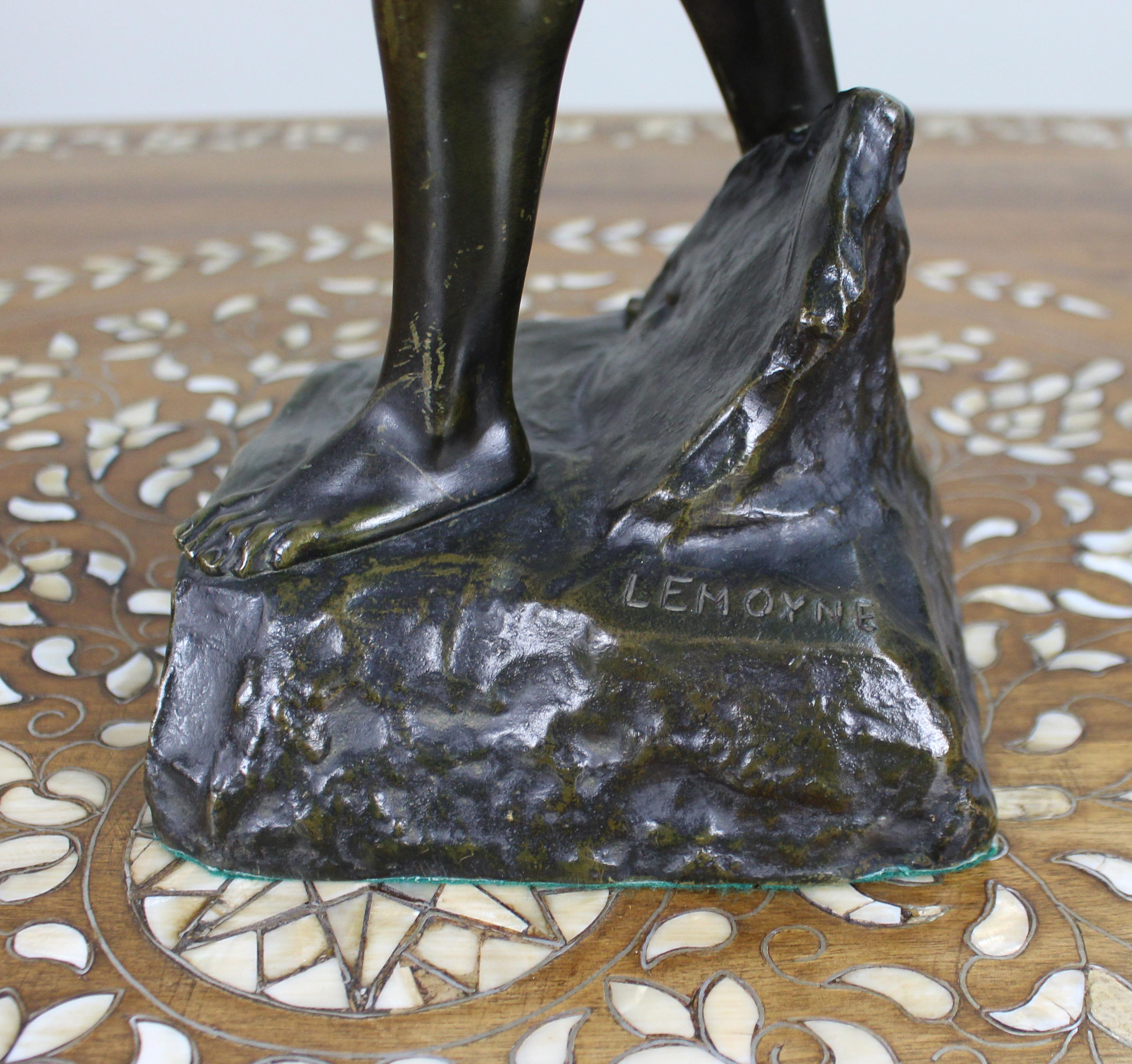 Raffinata figura in bronzo della fine del XIX secolo firmata Lemoyne in vendita 3