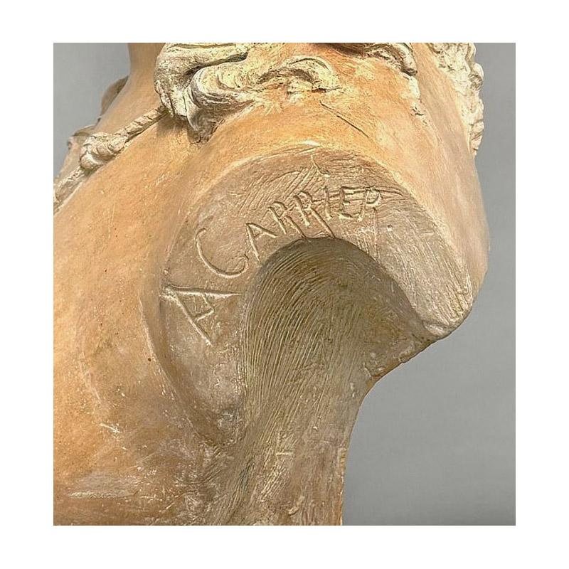 Terracotta Raffinato busto in terracotta di fine Ottocento di una giovane fanciulla di Carrier Belleuse in vendita
