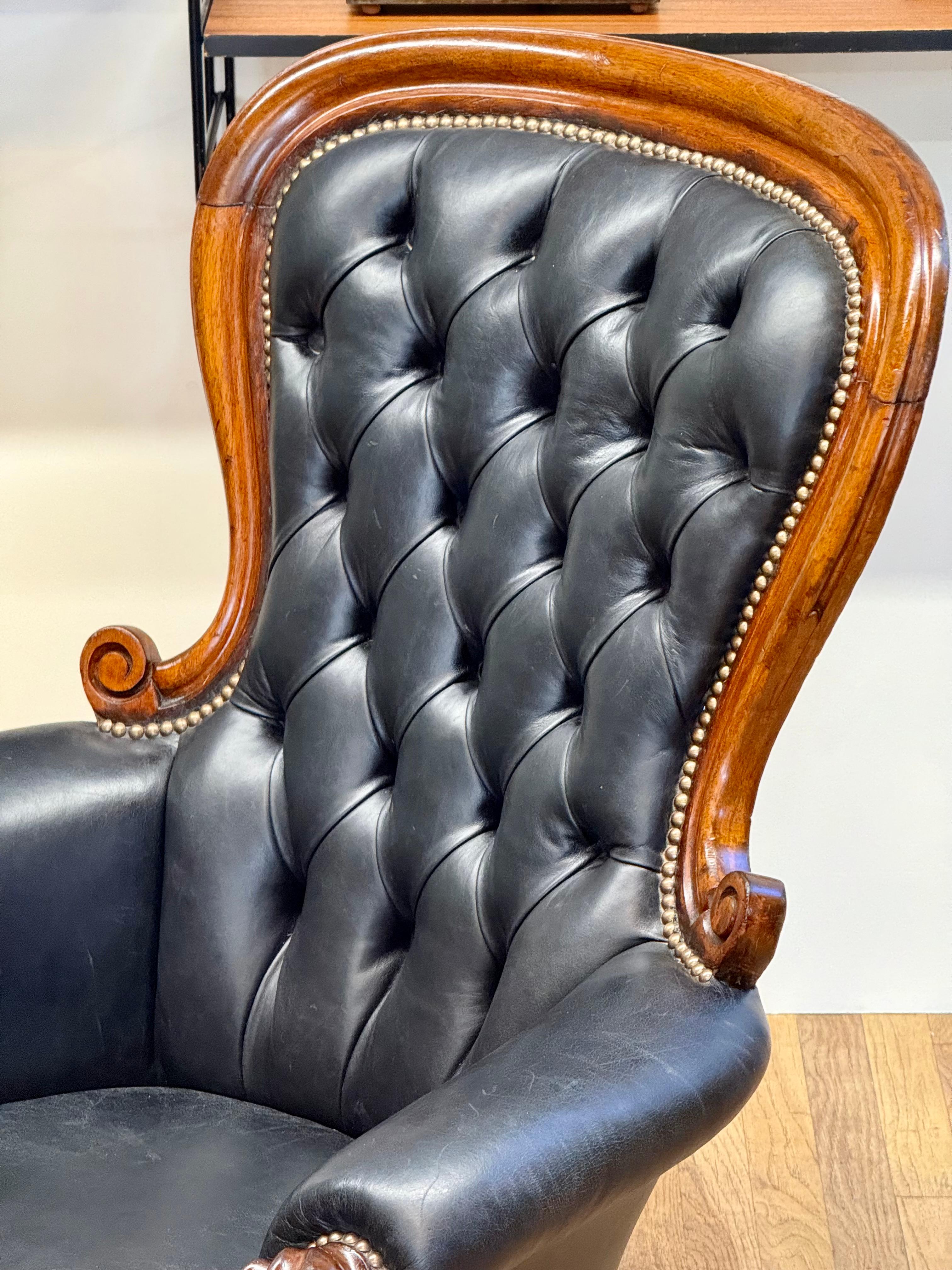 Carved Fine Late 19th Century Victorian Show Framed Black Leather Gentleman's Armchair For Sale
