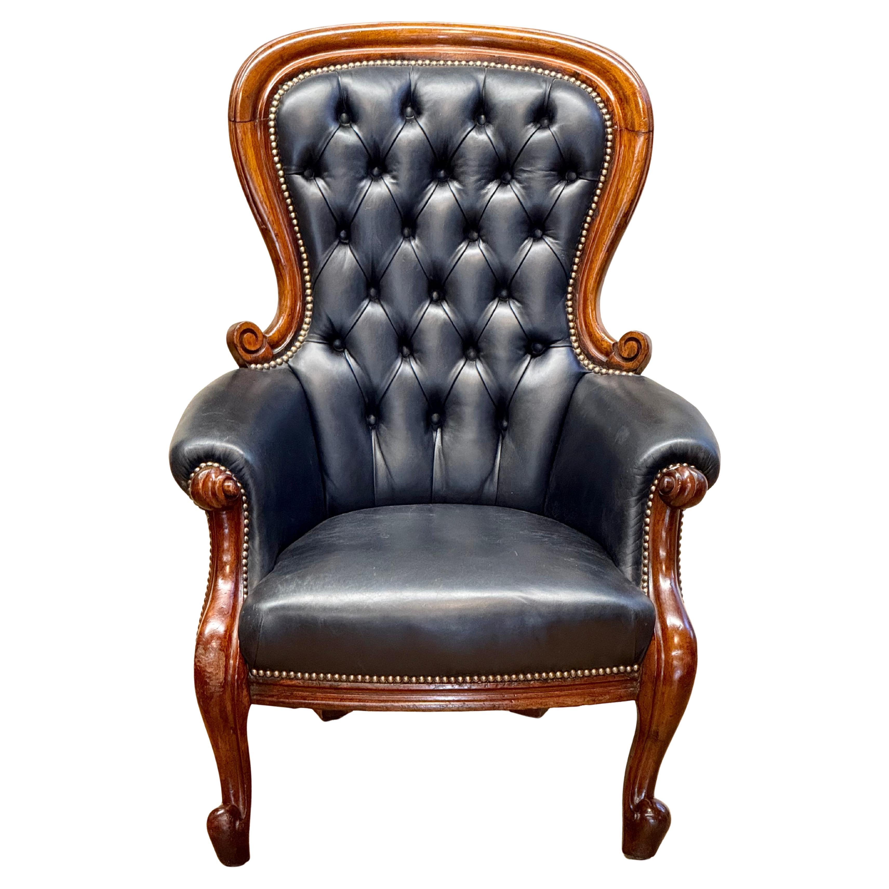 Fine Late 19th Century Victorian Show Framed Black Leather Gentleman's Armchair