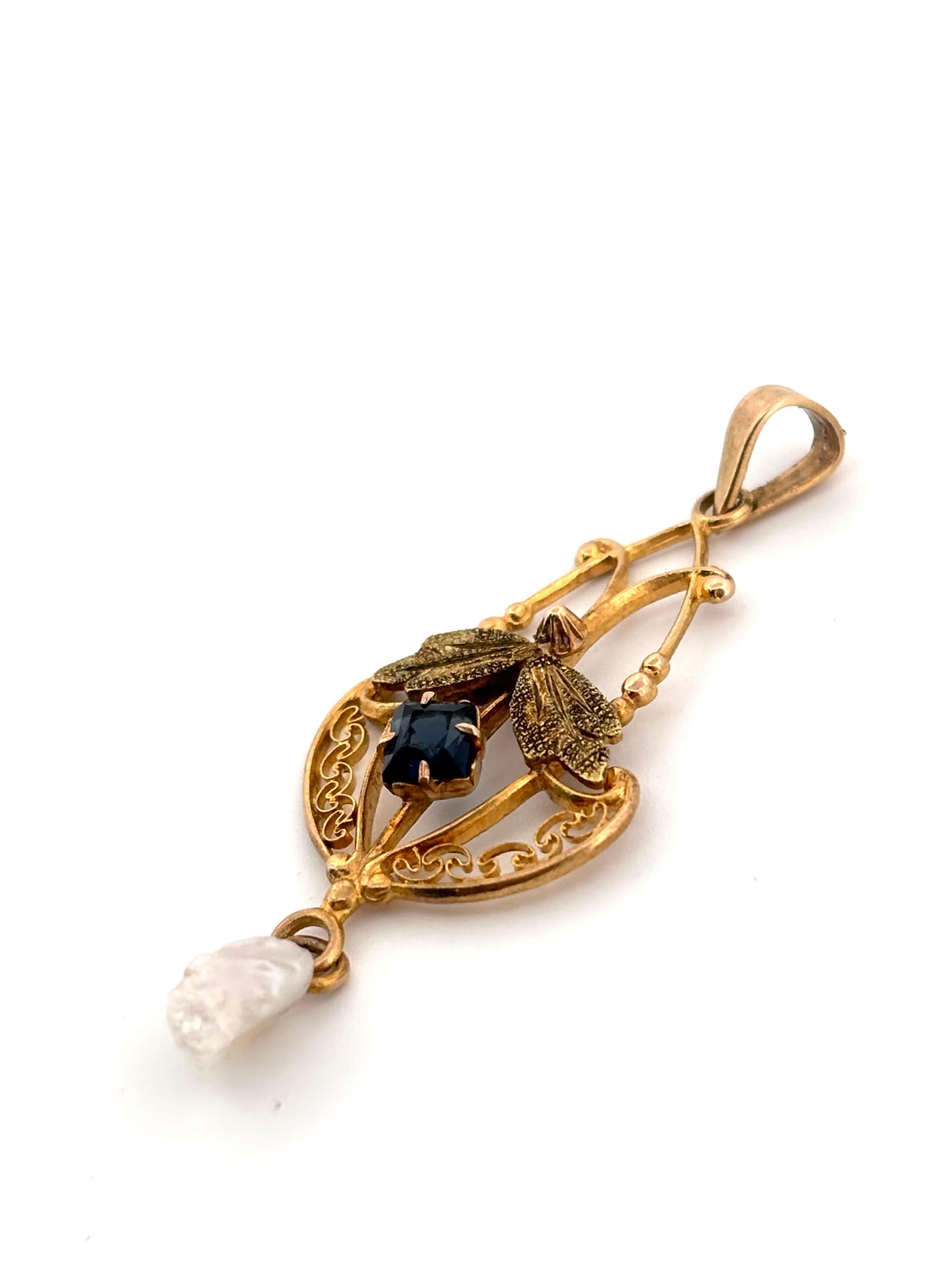 Ciondolo per collana di perle con zaffiro blu taglio quadrato in oro giallo 10 carati in vendita 1