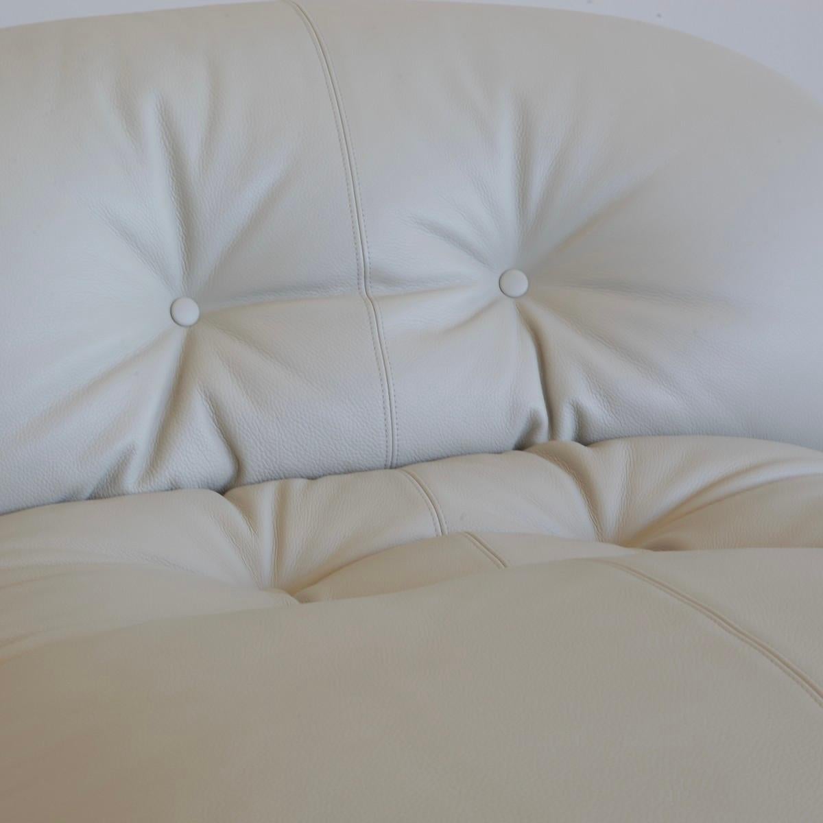 Cuir fin SORIANA Chaiselongue von Tobia & Tobia Scarpa Bon état - En vente à Berlin, Berlin