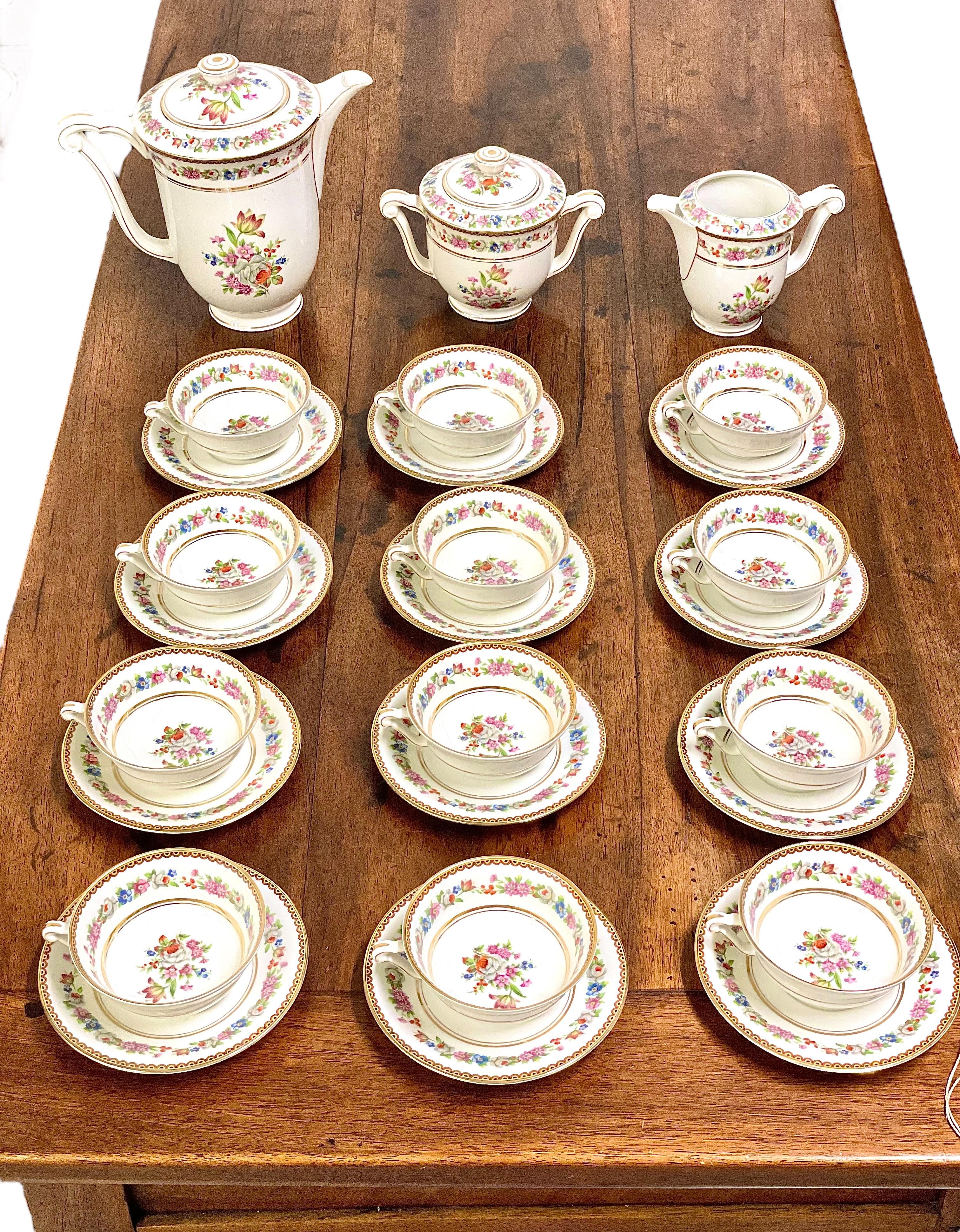 Fine Limoges Porcelain Tea Service by Raynaud & Cie ( 17 Pieces) 6