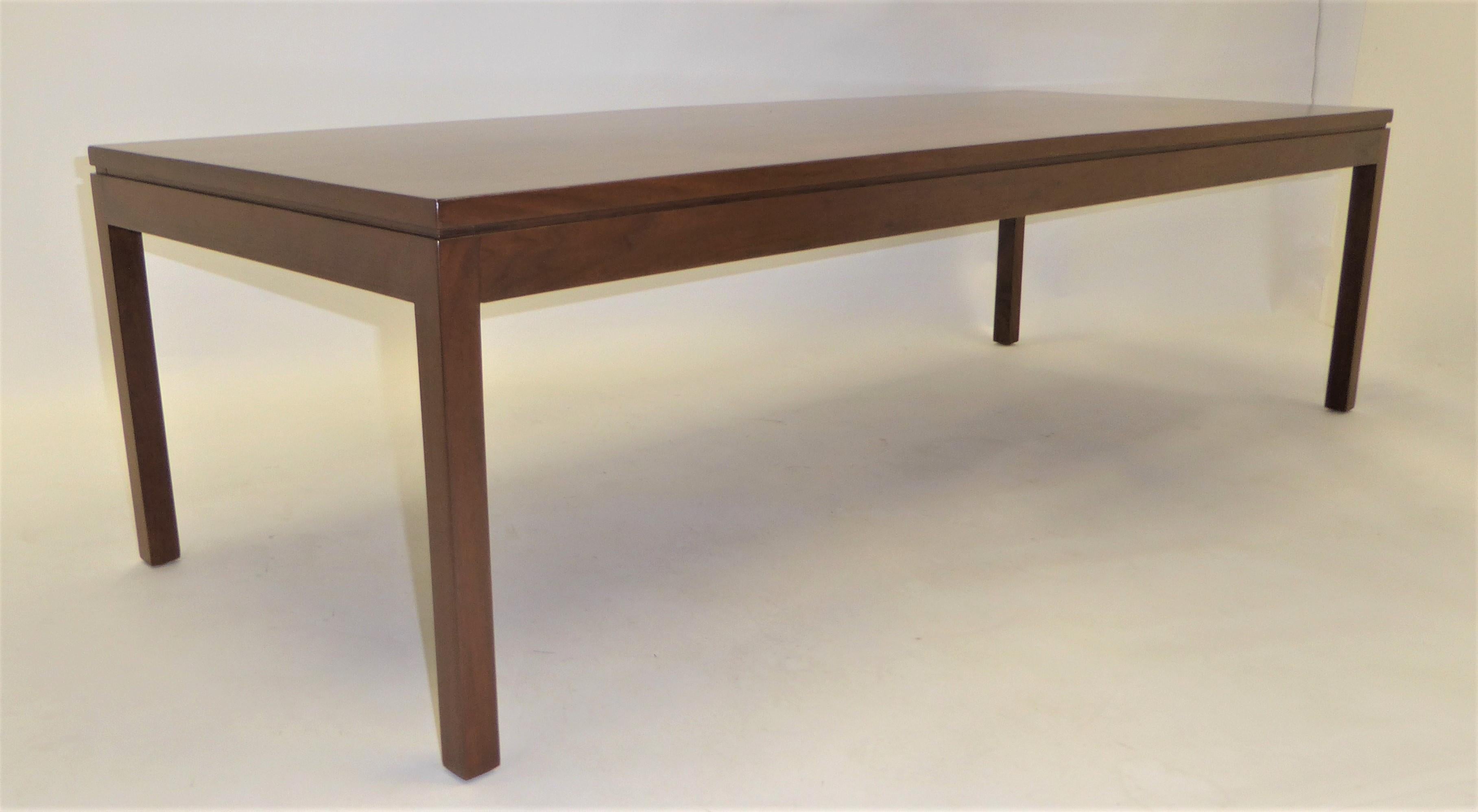 Fine Long Figured Walnut Coffee Cocktail Table Camilo Miami, 1960s 3