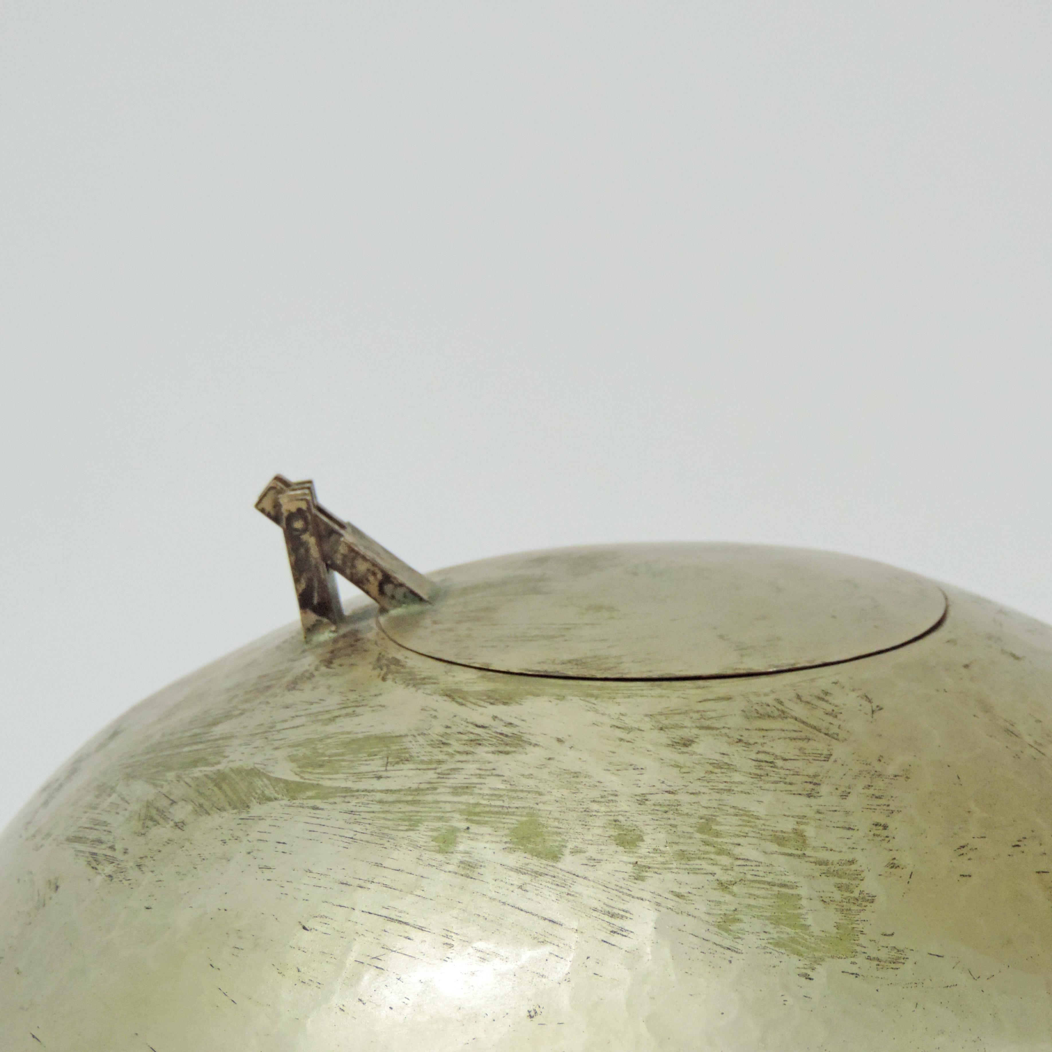 Italiano Vaso fine Lorenzo Burchiellaro con coperchio in vendita