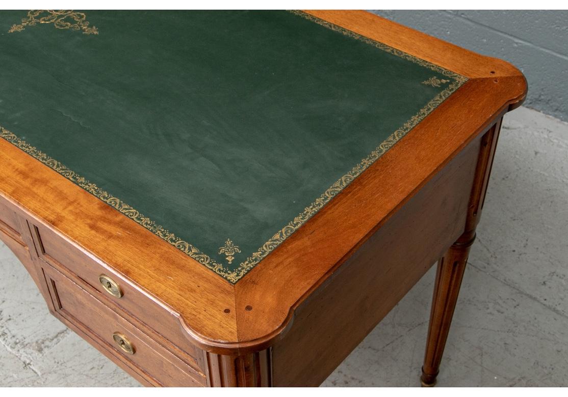 Fine Louis Philippe Style Cherry Desk In Good Condition In Bridgeport, CT