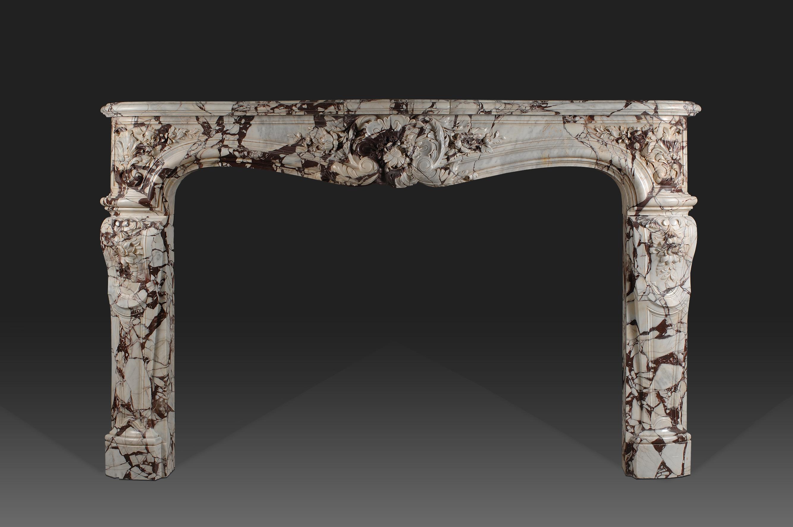 Fine Louis XV 18 th century style marble fireplace For Sale 1