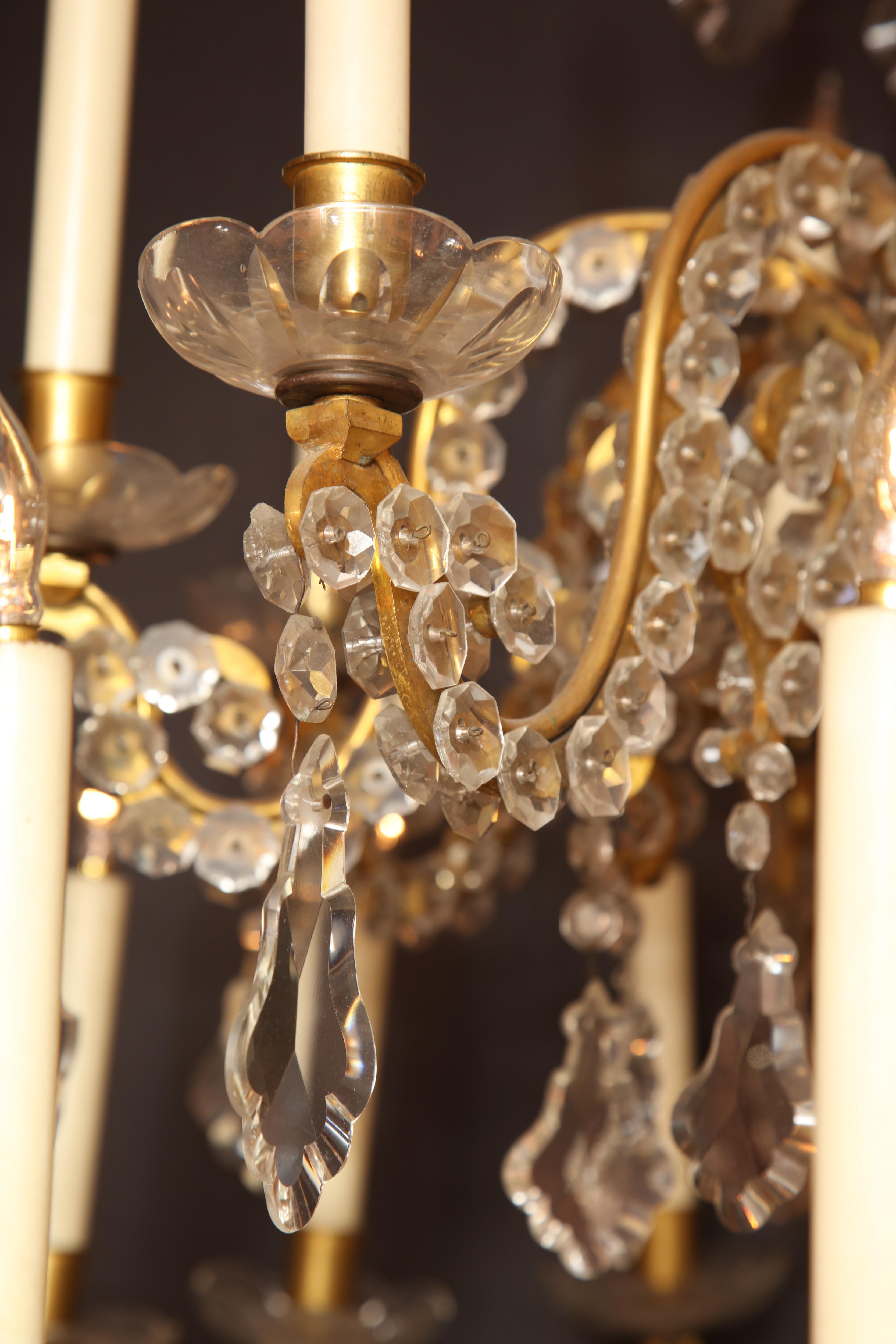 Fine Louis XV Crystal and Bronze 24-Light Chandelier 5