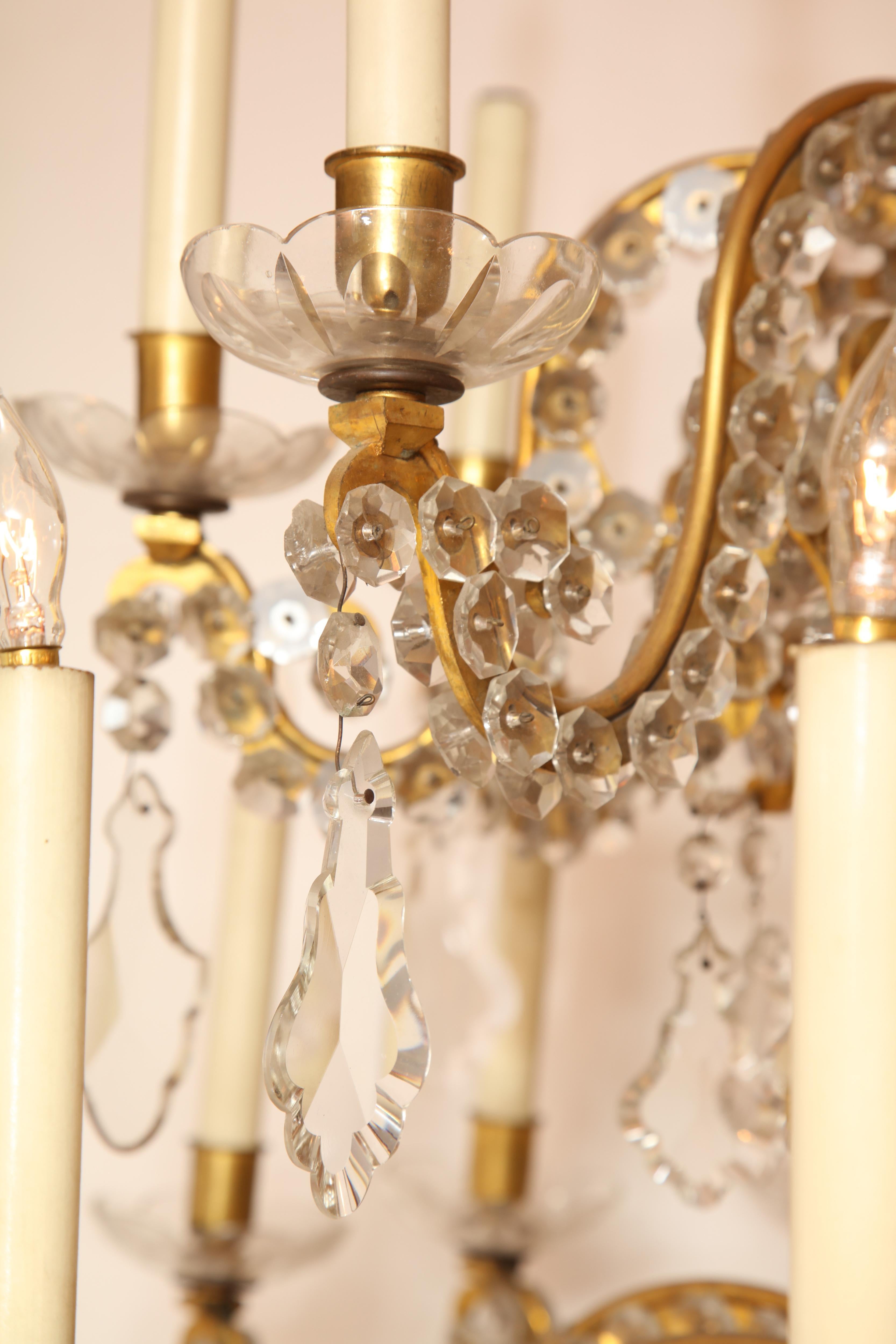 Fine Louis XV Crystal and Bronze 24-Light Chandelier For Sale 11