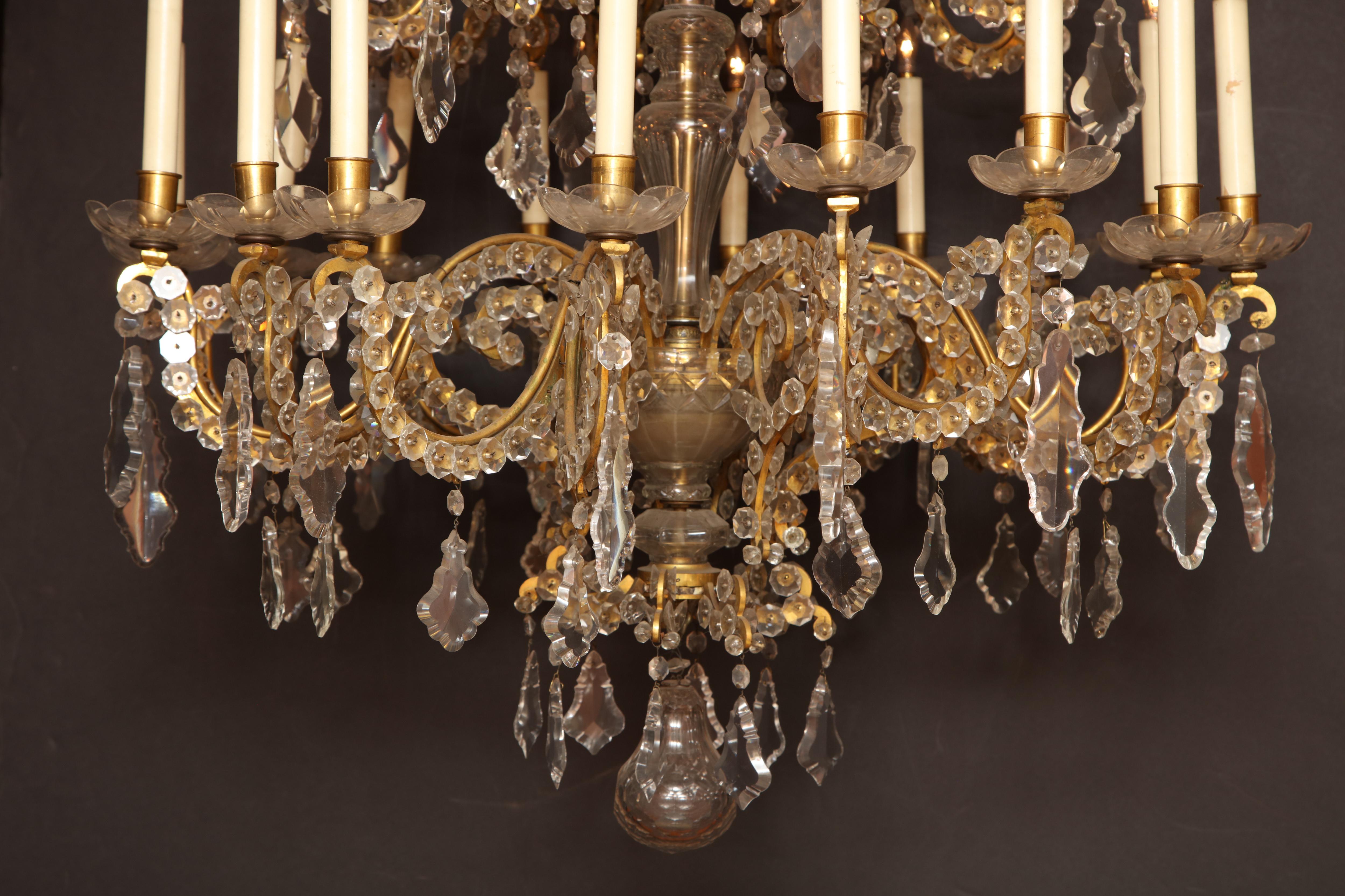 Fine Louis XV Crystal and Bronze 24-Light Chandelier In Good Condition In Westwood, NJ