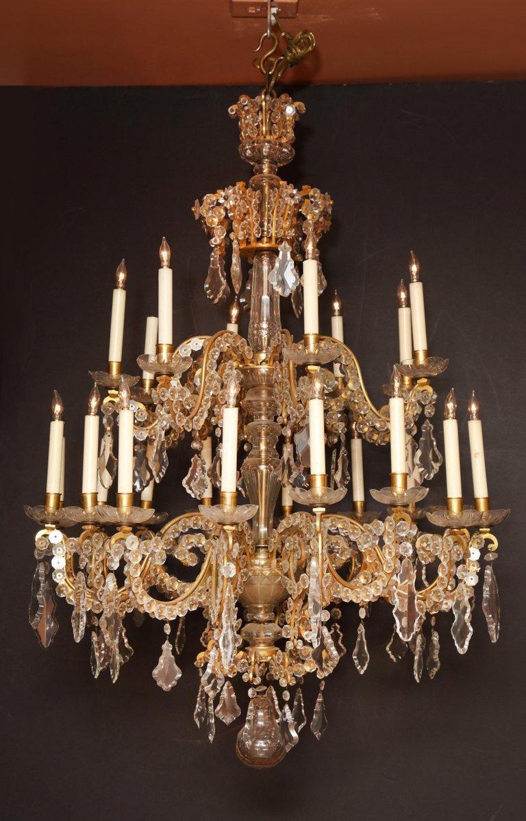 Fine Louis XV Crystal and Bronze 24-Light Chandelier For Sale 2