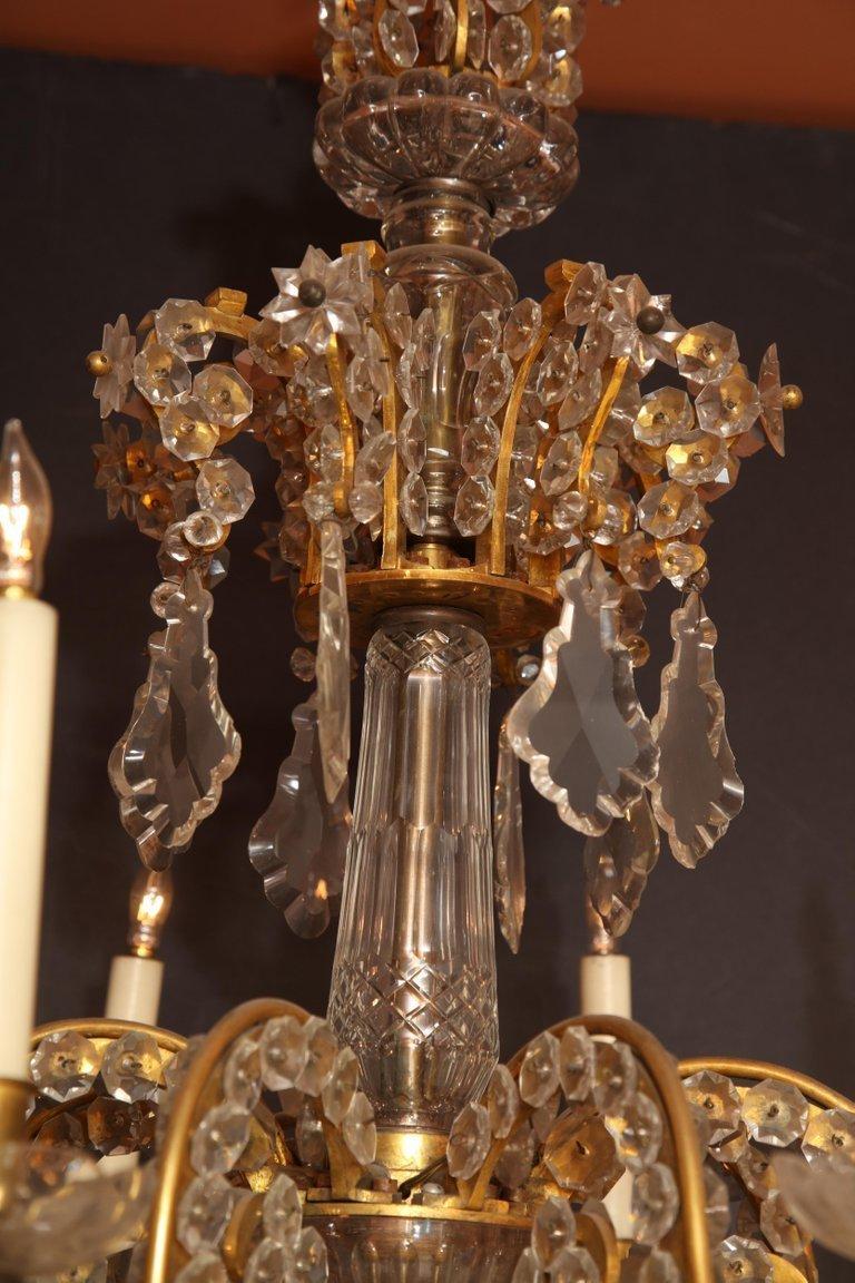 Fine Louis XV Crystal and Bronze 24-Light Chandelier For Sale 3