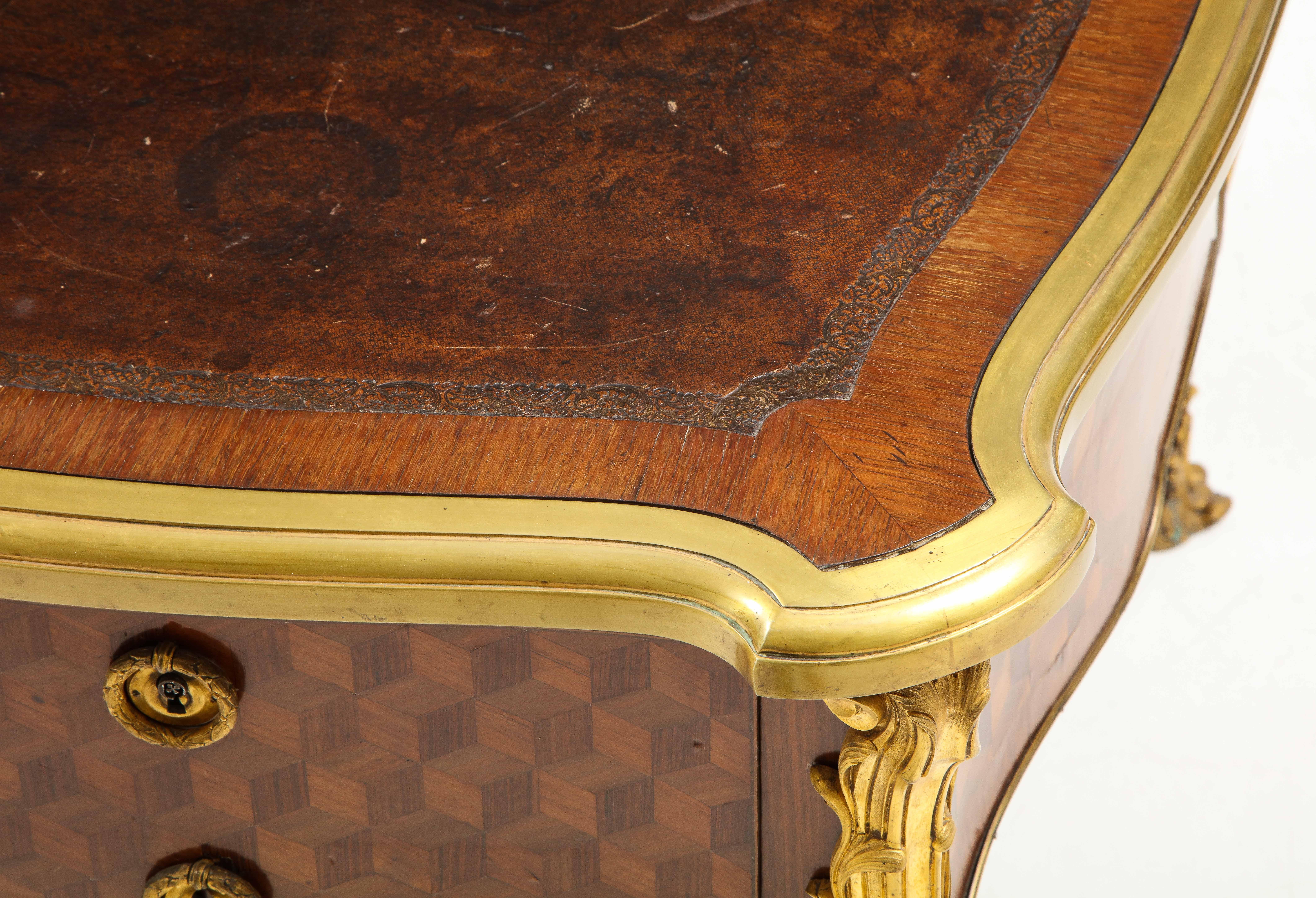Fine Louis XV Style Marquetry Bureau Plat Attributed to François Linke For Sale 7
