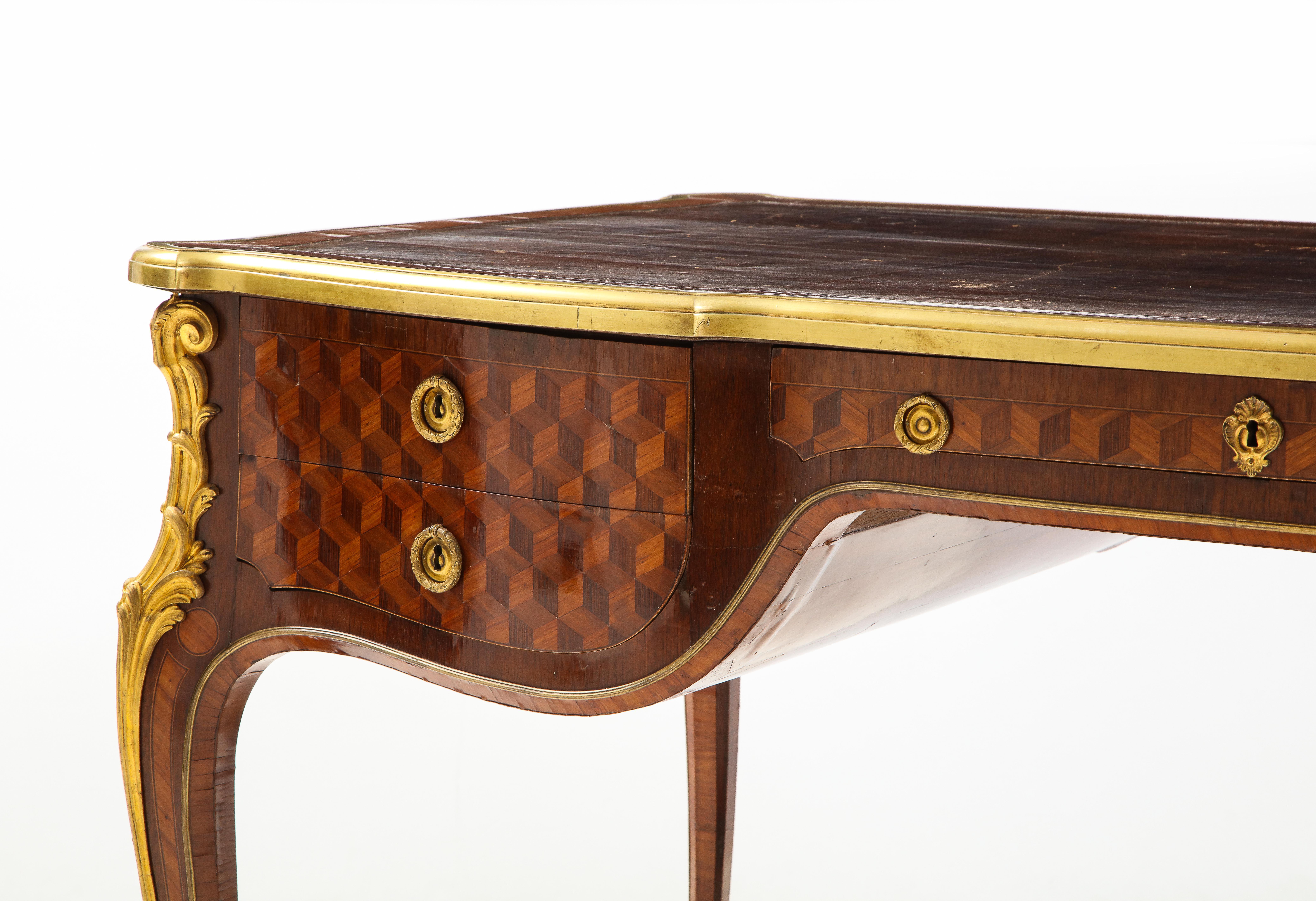 Fine Louis XV Style Marquetry Bureau Plat Attributed to François Linke For Sale 3