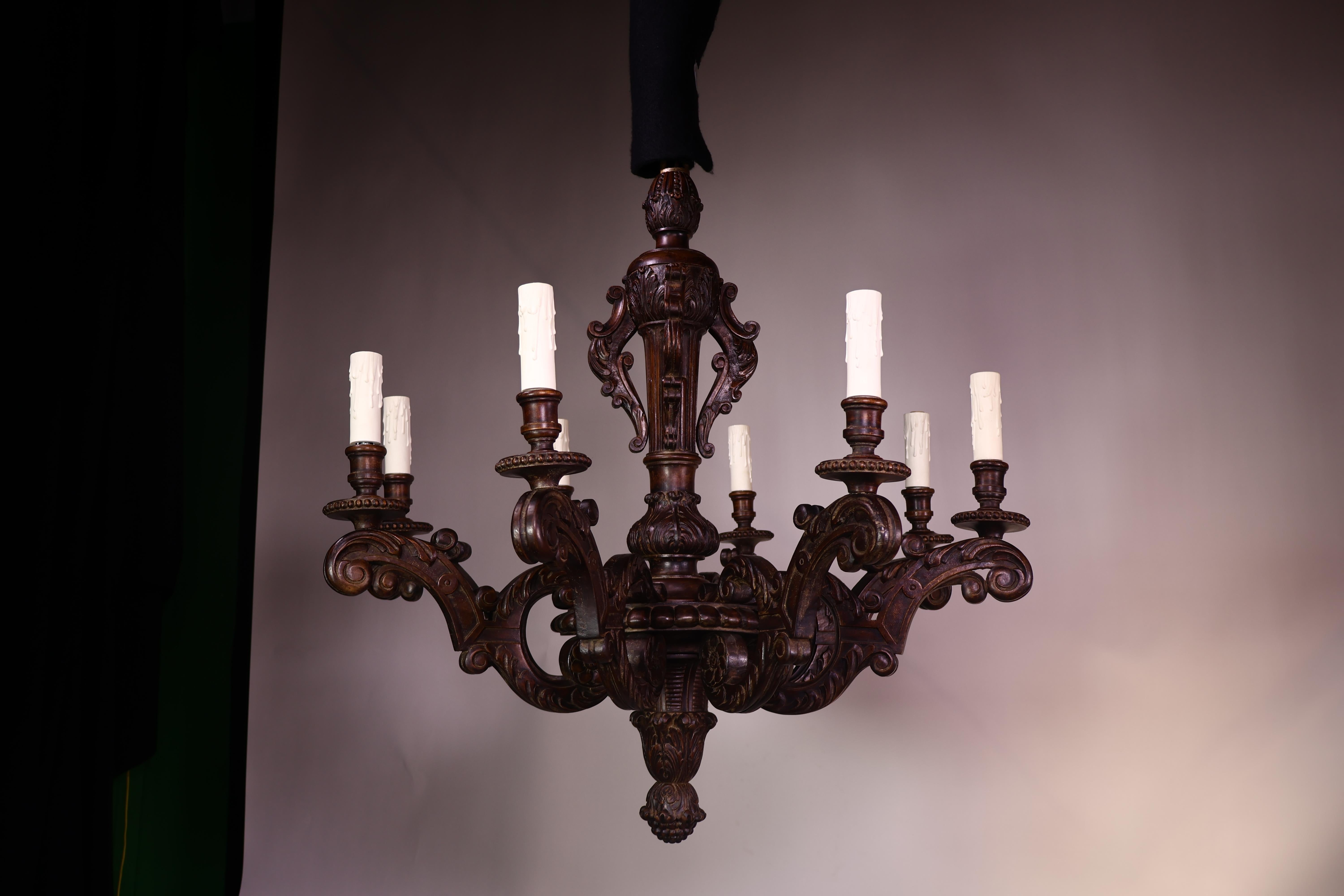 Fine Louis XVI style Carved Wood Chandelier For Sale 1