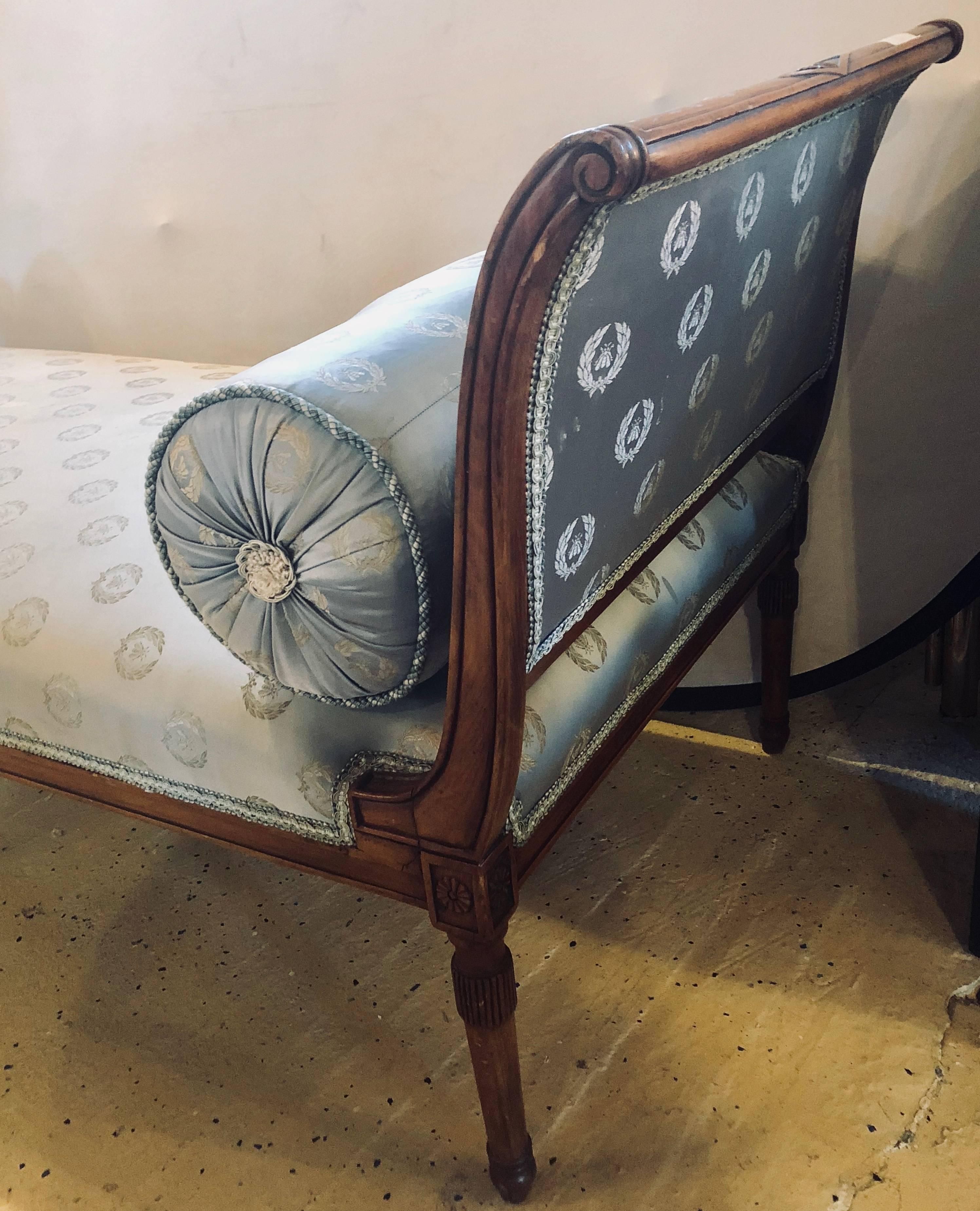 Fine Louis XVI Style Chaise lounge in Celeste Blue Upholstery 1