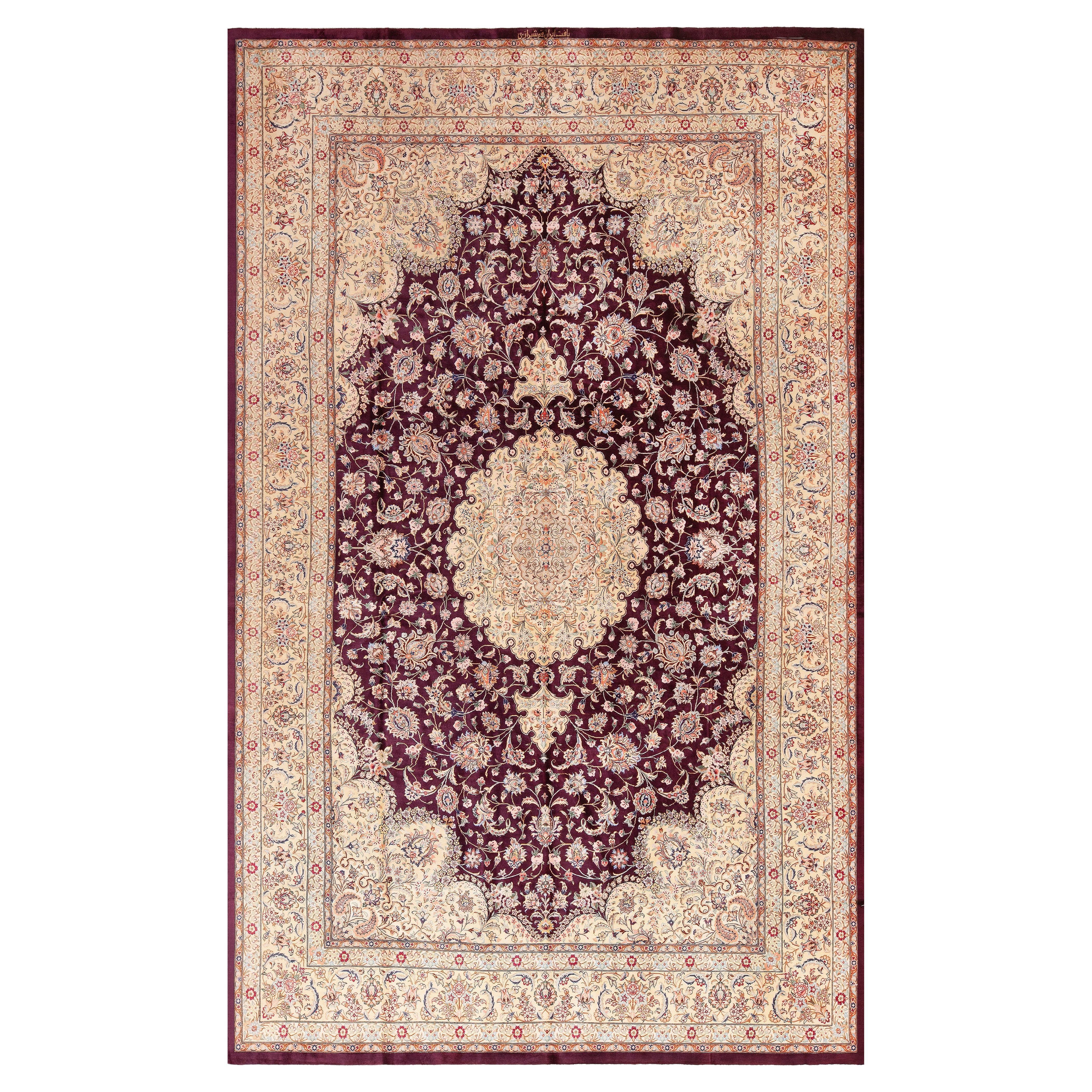 Feiner luxuriöser lila Vintage Persischer Qum-Teppich aus Seide in Vintage 6'5" x 10'2" im Angebot