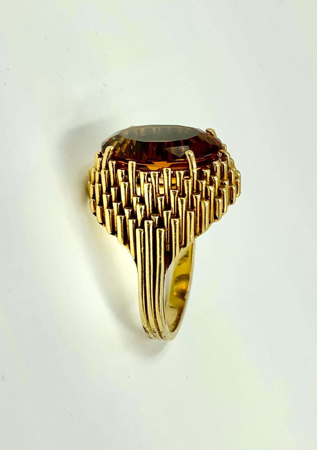 Fine Madeira Citrine 18K Yellow Gold Art Deco City Skyline Statement Ring In Good Condition For Sale In New York, NY