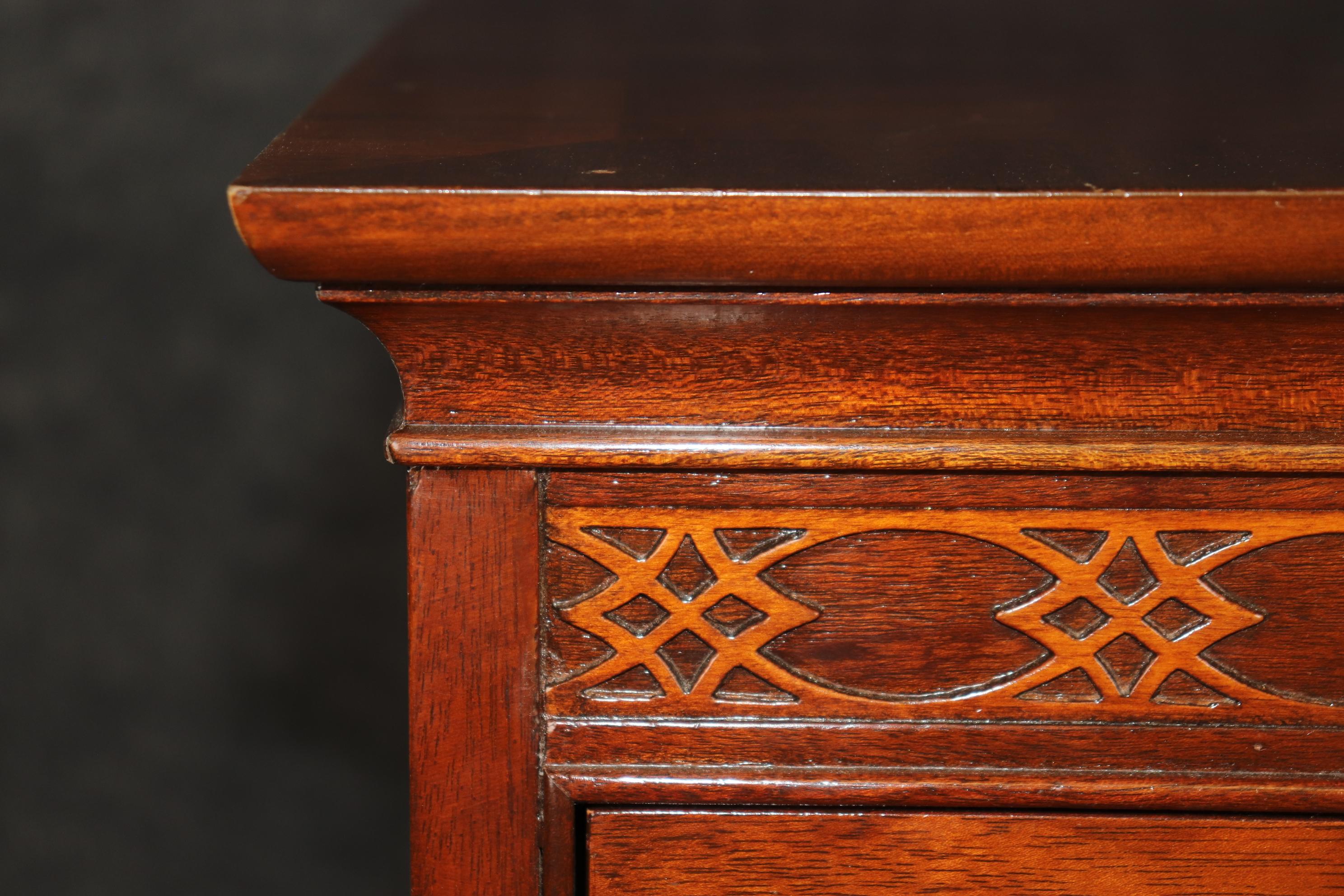 Fine Mahogany Baker 8 Drawer Lingerie Chest Chippendale Style 3