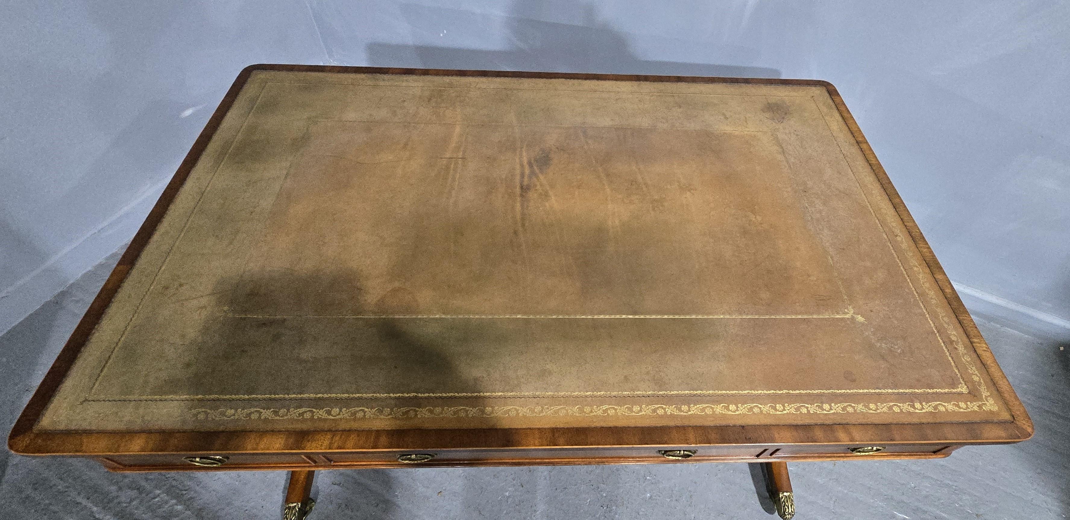 Fine Mahogany Library Writing Table For Sale 7