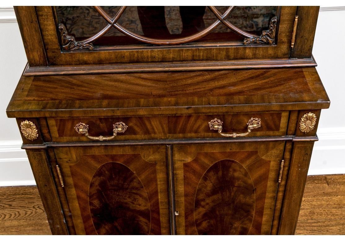 Georgianischer Maitland-Smith-Vitrinenschrank im Angebot 2