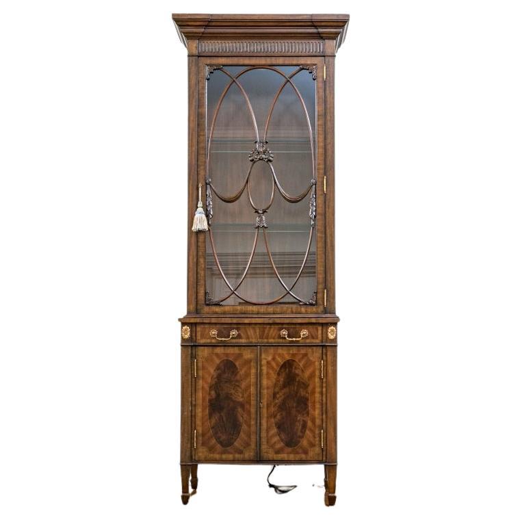 Georgianischer Maitland-Smith-Vitrinenschrank im Angebot