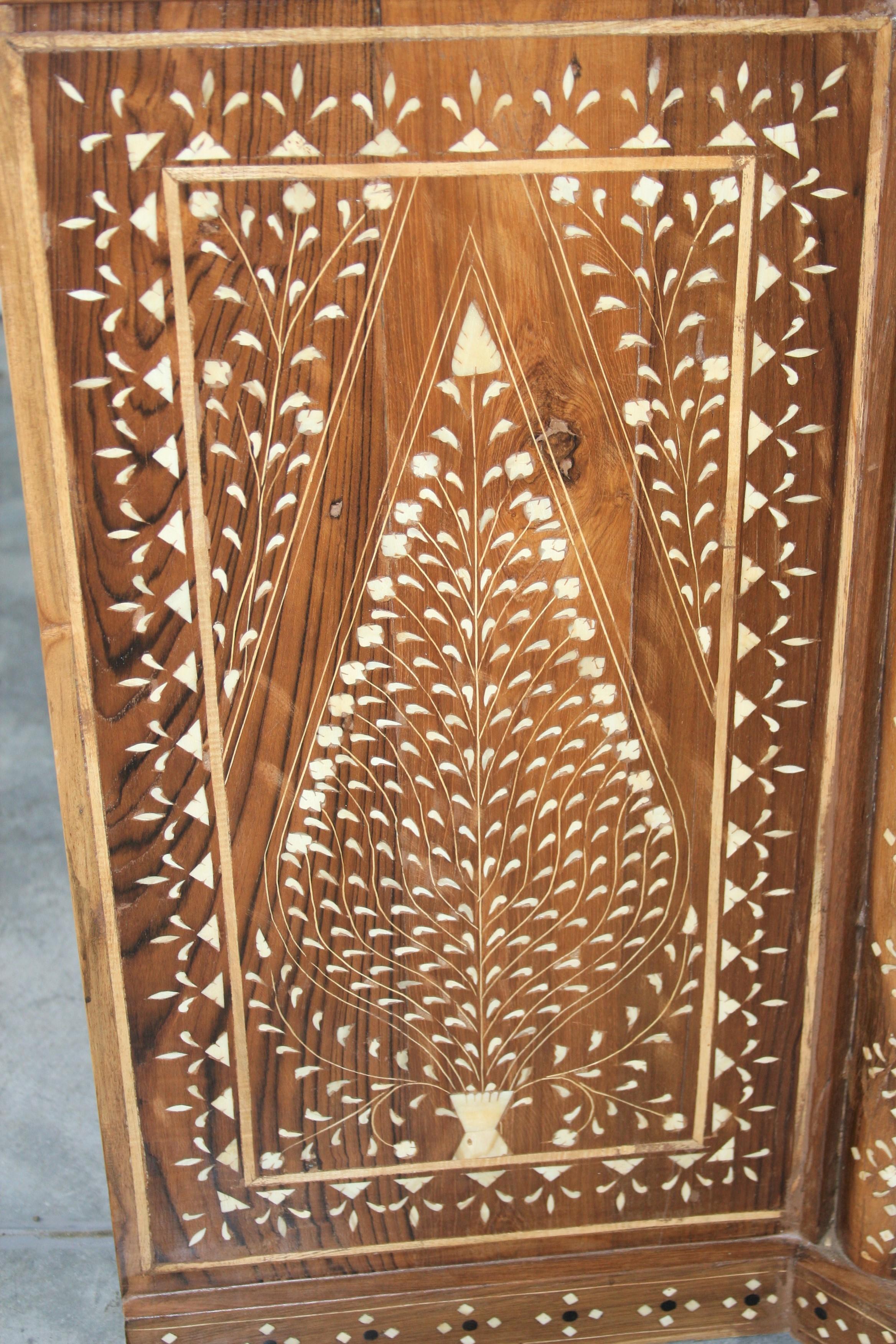 Fine Marble Sink on Solid Teak Wood Vanity Exquisitely Hand Inlaid with Bone For Sale 4