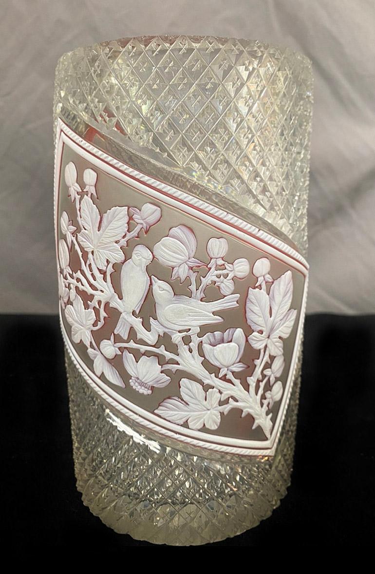 Belle Époque Fine Matched Pair of 19th Century Thomas Webb and Sons Cameo Crystal Art Vases For Sale