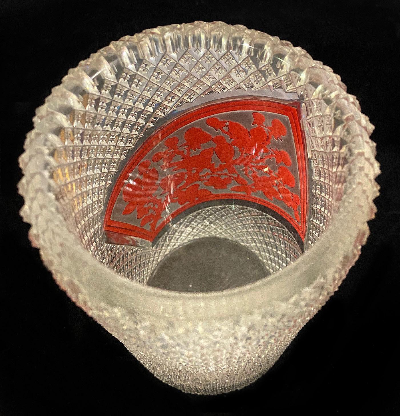 Fine Matched Pair of 19th Century Thomas Webb and Sons Cameo Crystal Art Vases In Good Condition For Sale In Long Island City, NY