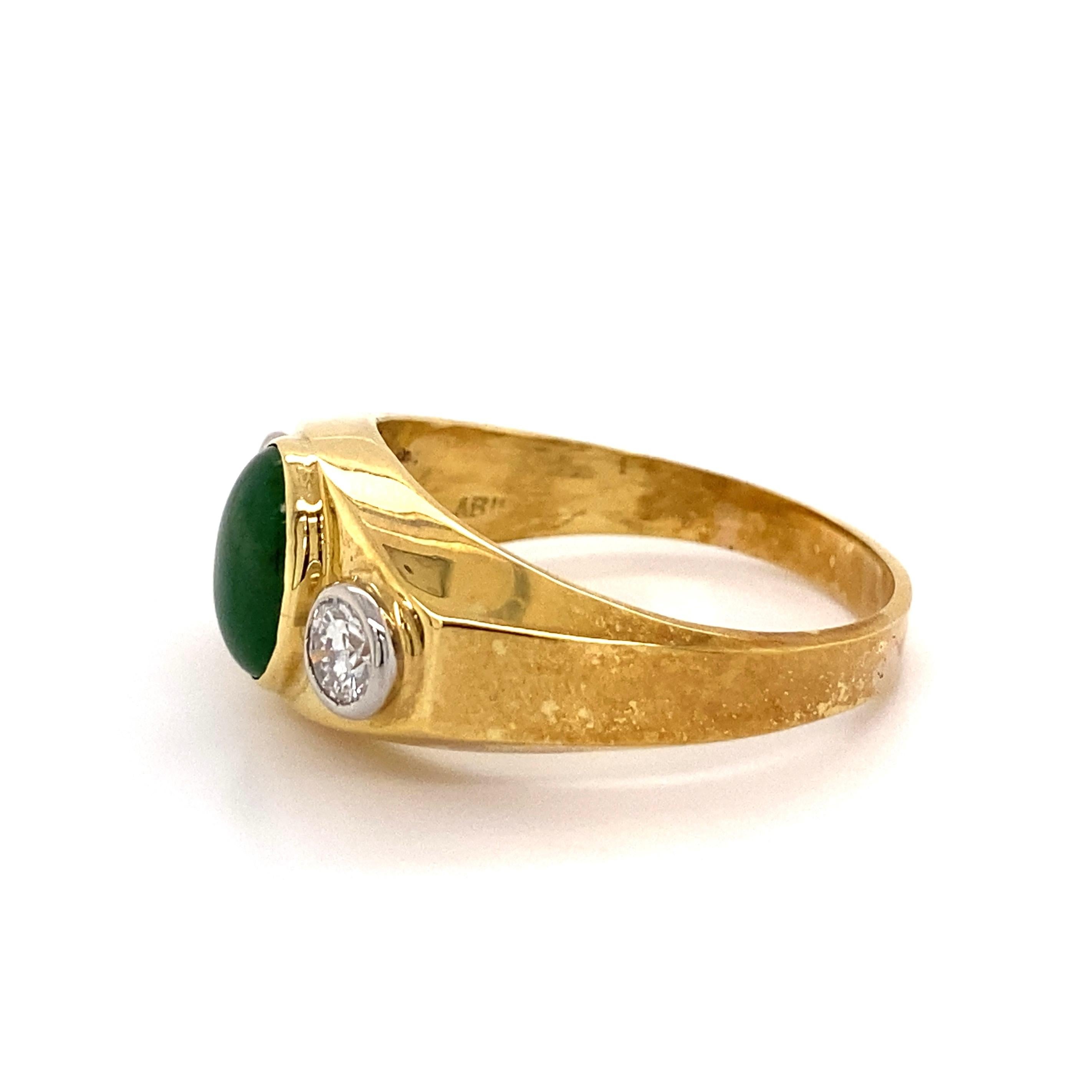 Fine Men's Jade and Diamond 3-Stone Gold Signet Ring Estate Fine Jewelry en vente 2