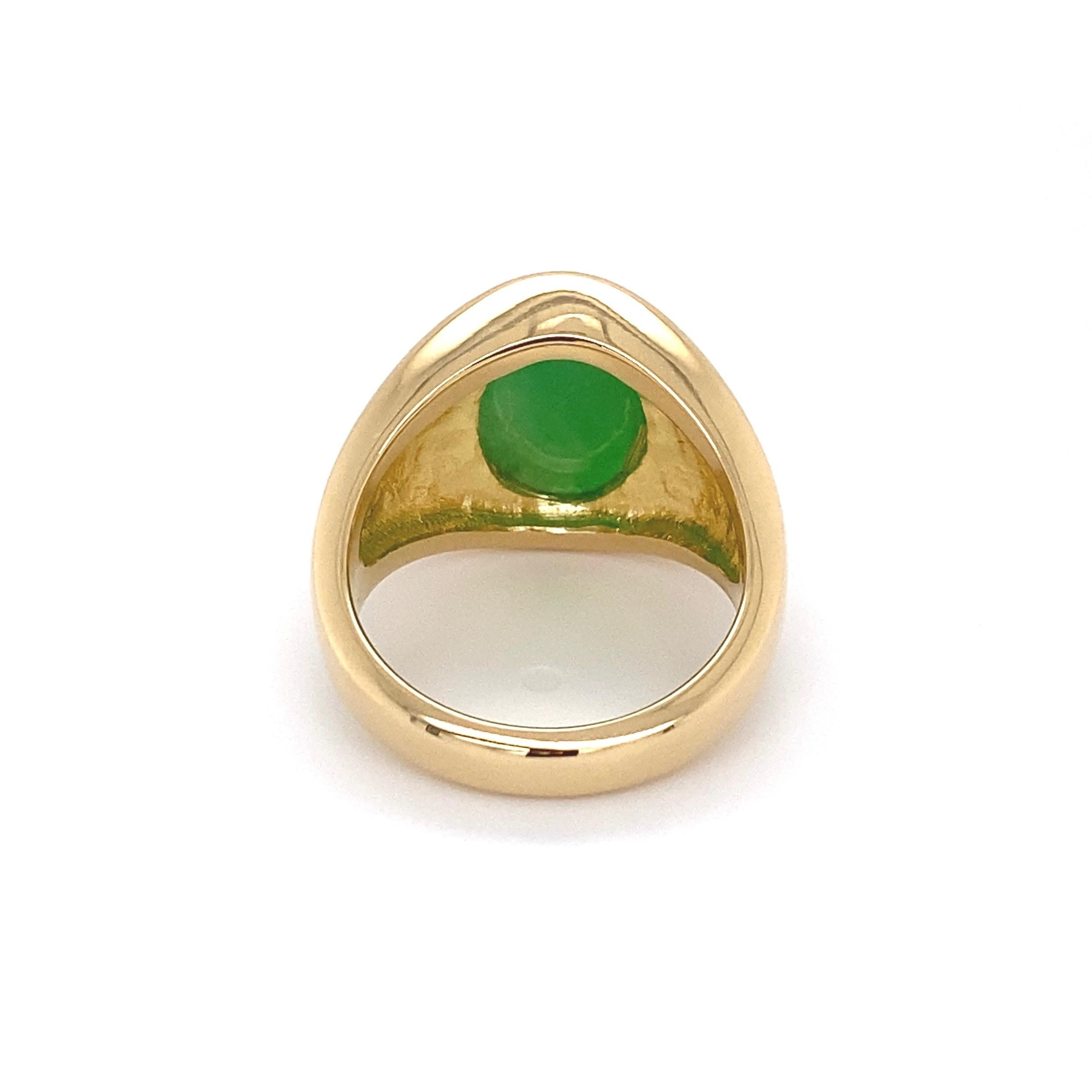 Fine Men’s Jadeite Jade Gold Ring Estate Fine Jewelry In Excellent Condition In Montreal, QC