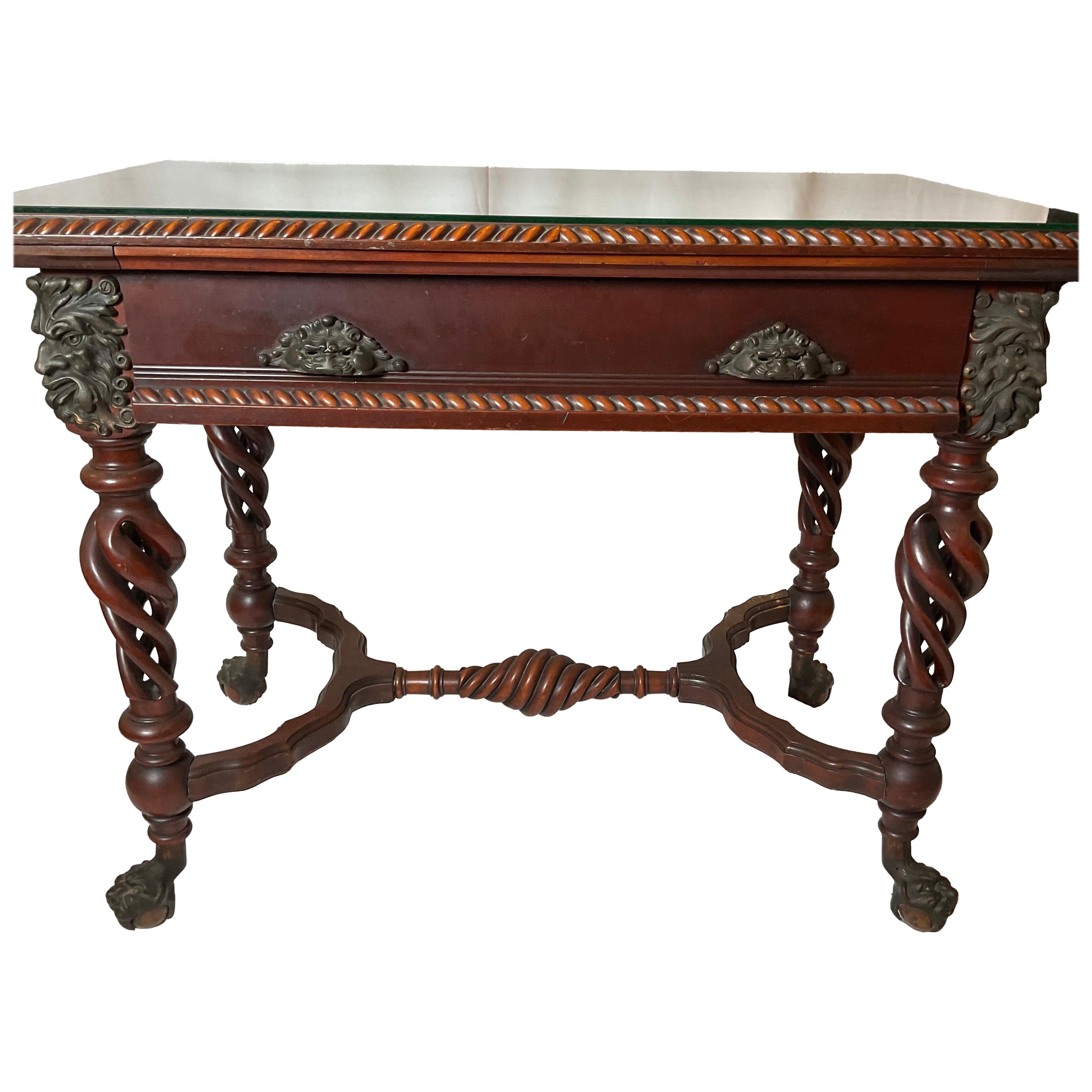 Fine Merklen Bros. Table de bibliothèque avec grands pieds torsadés en vente